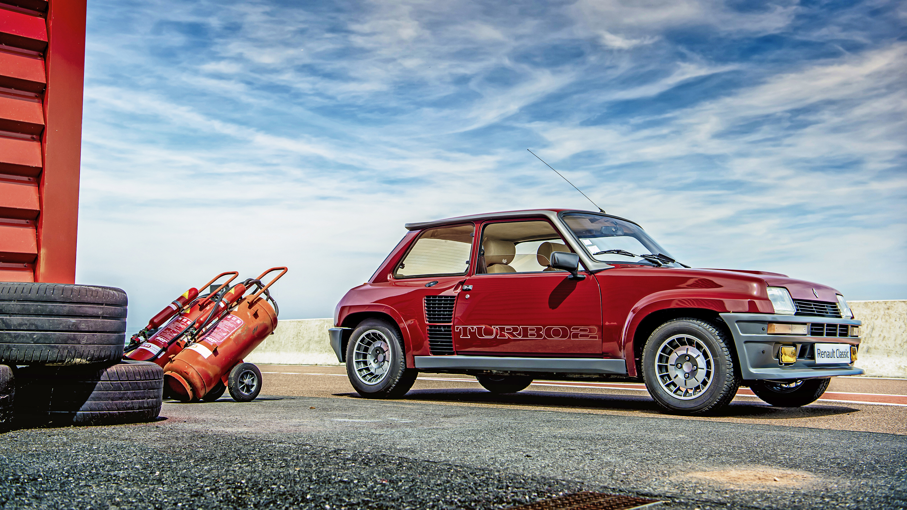 Renault 5 Maxi Turbo Wallpapers