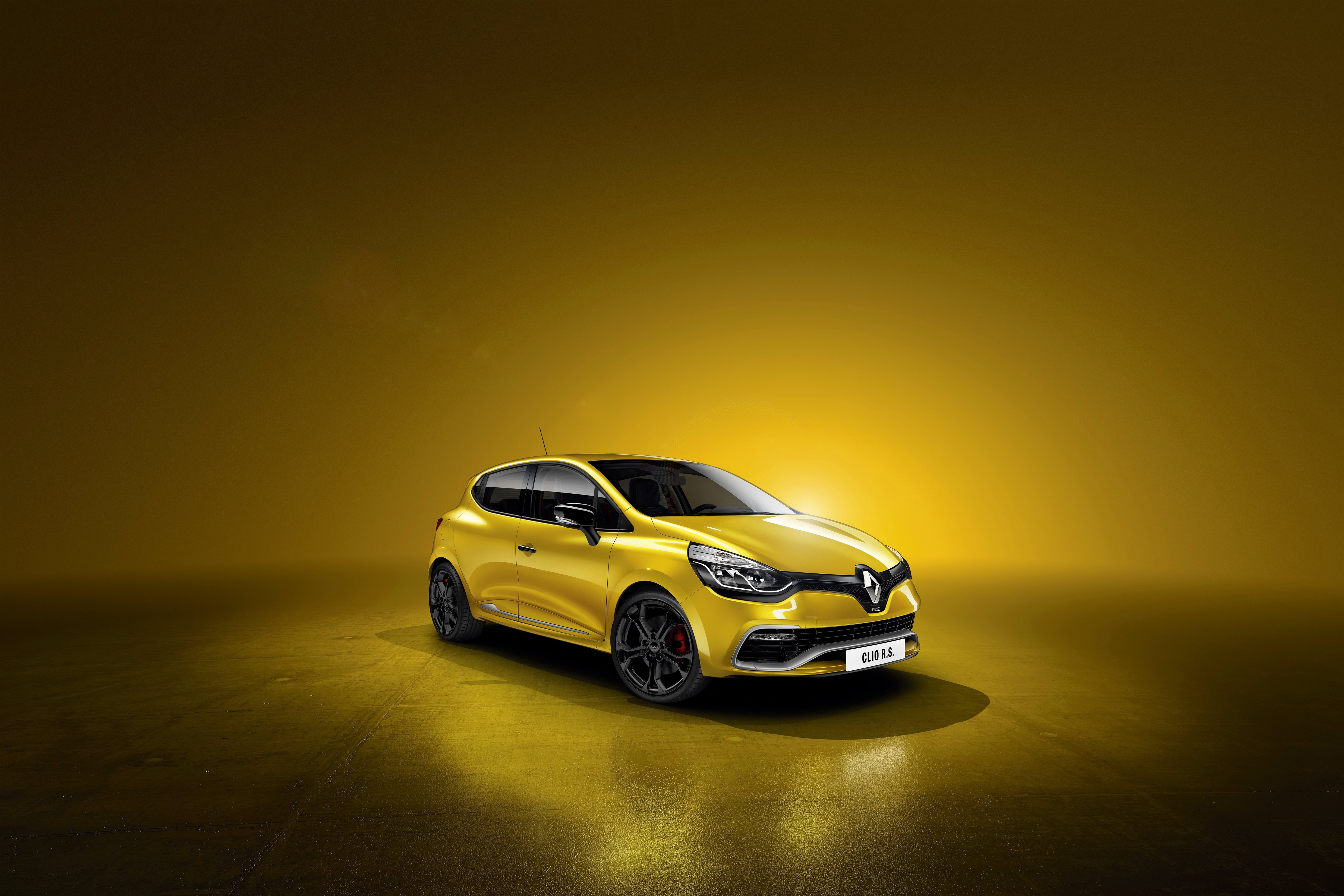 Renault Clio Wallpapers