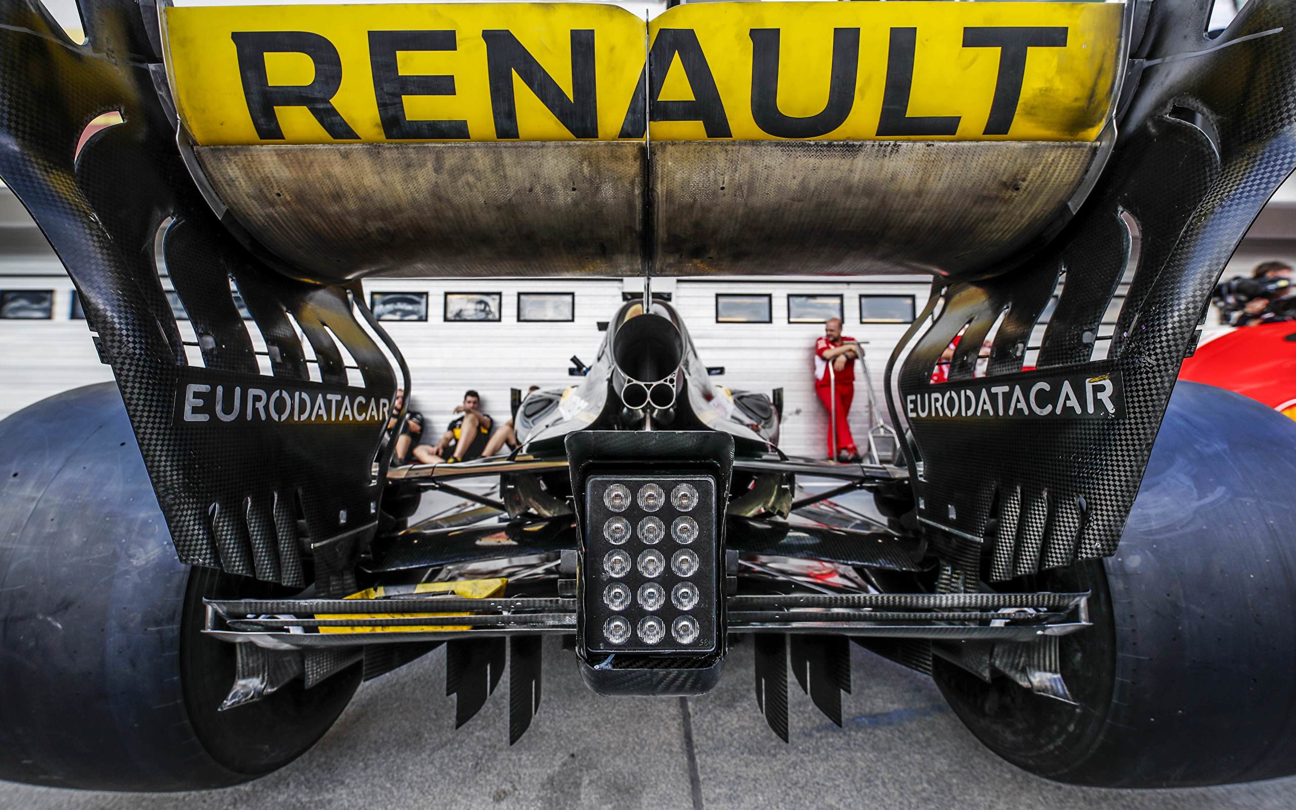 Renault R.S.18 Wallpapers