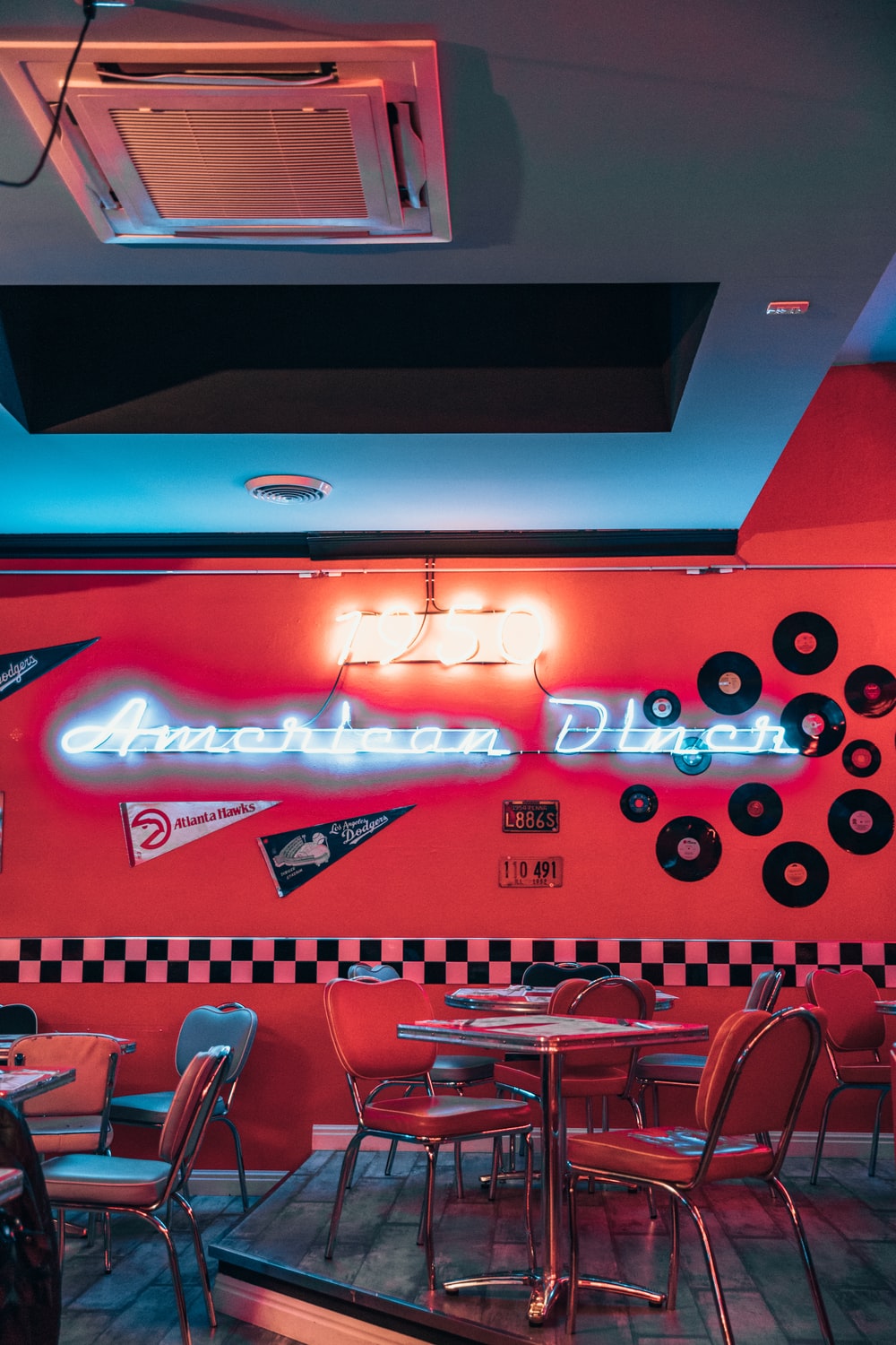 Retro Diner Wallpapers