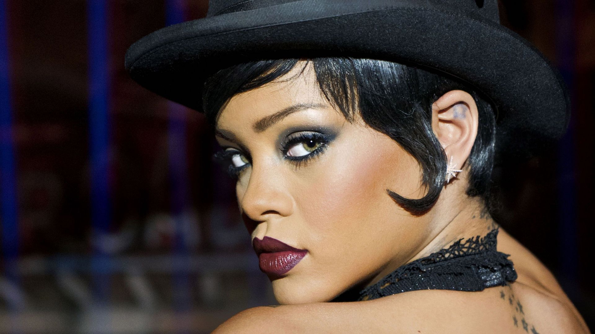 rihanna, face, singer Wallpapers