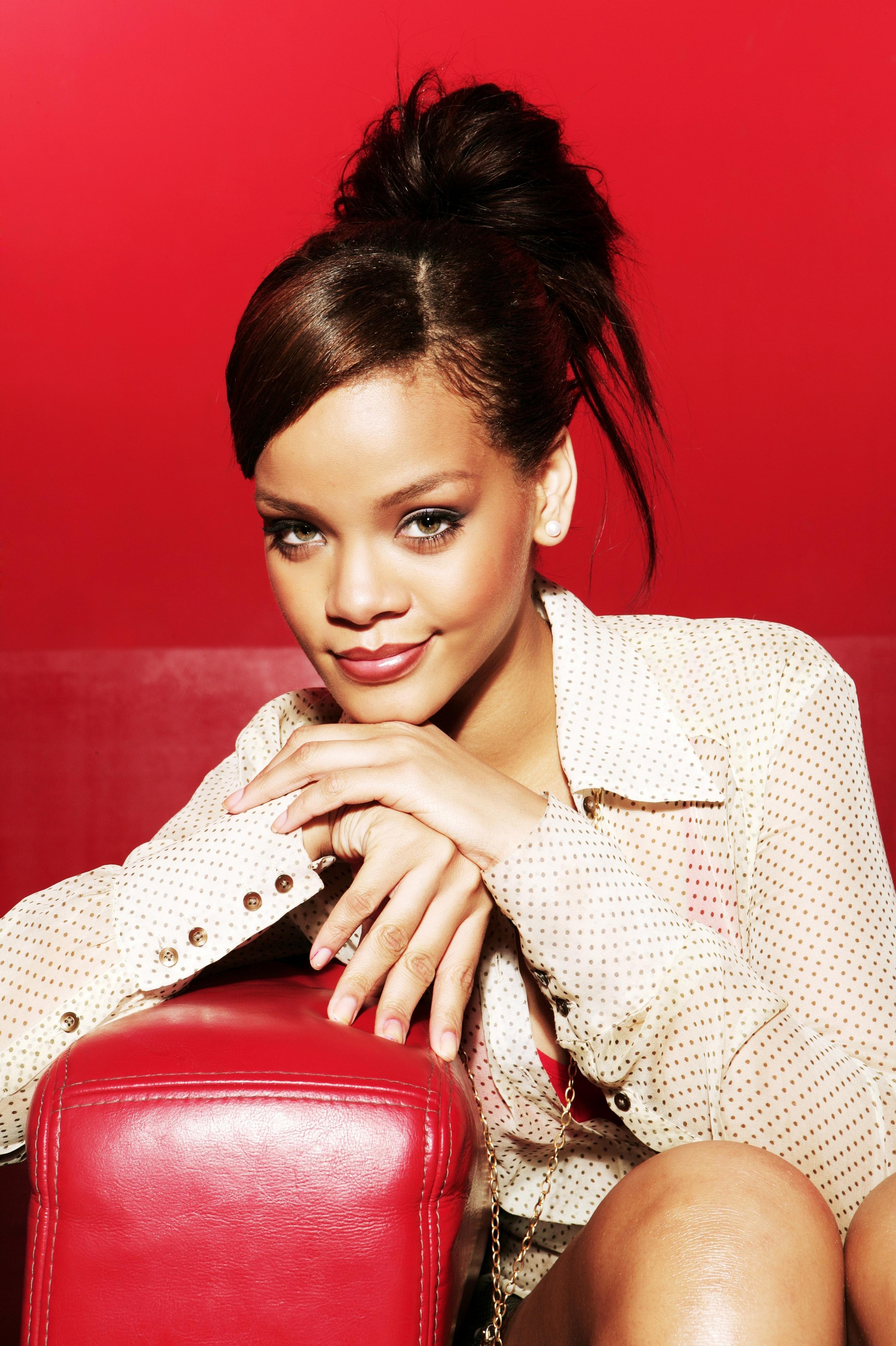 rihanna, face, singer Wallpapers