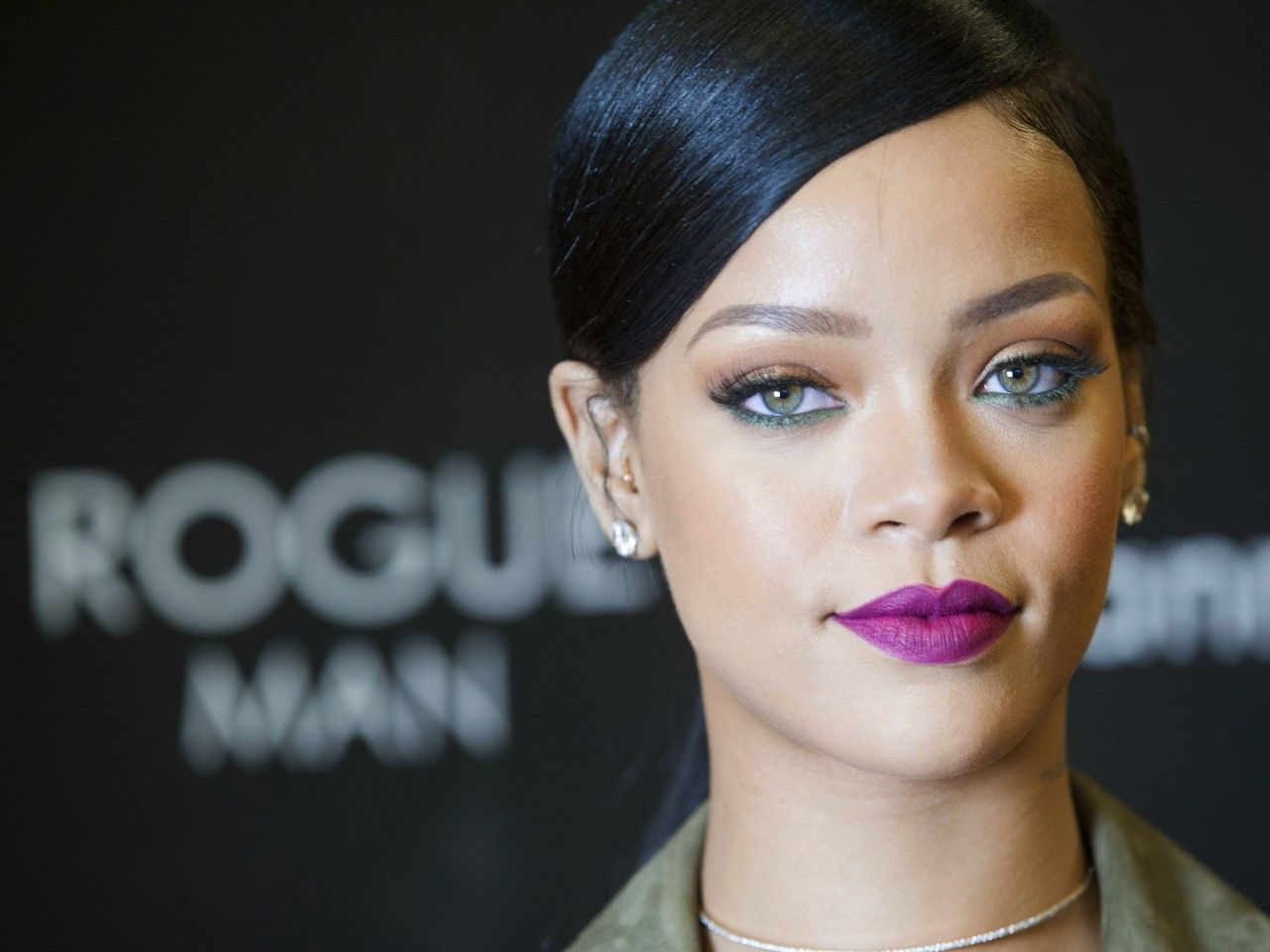 rihanna, face, singer Wallpapers