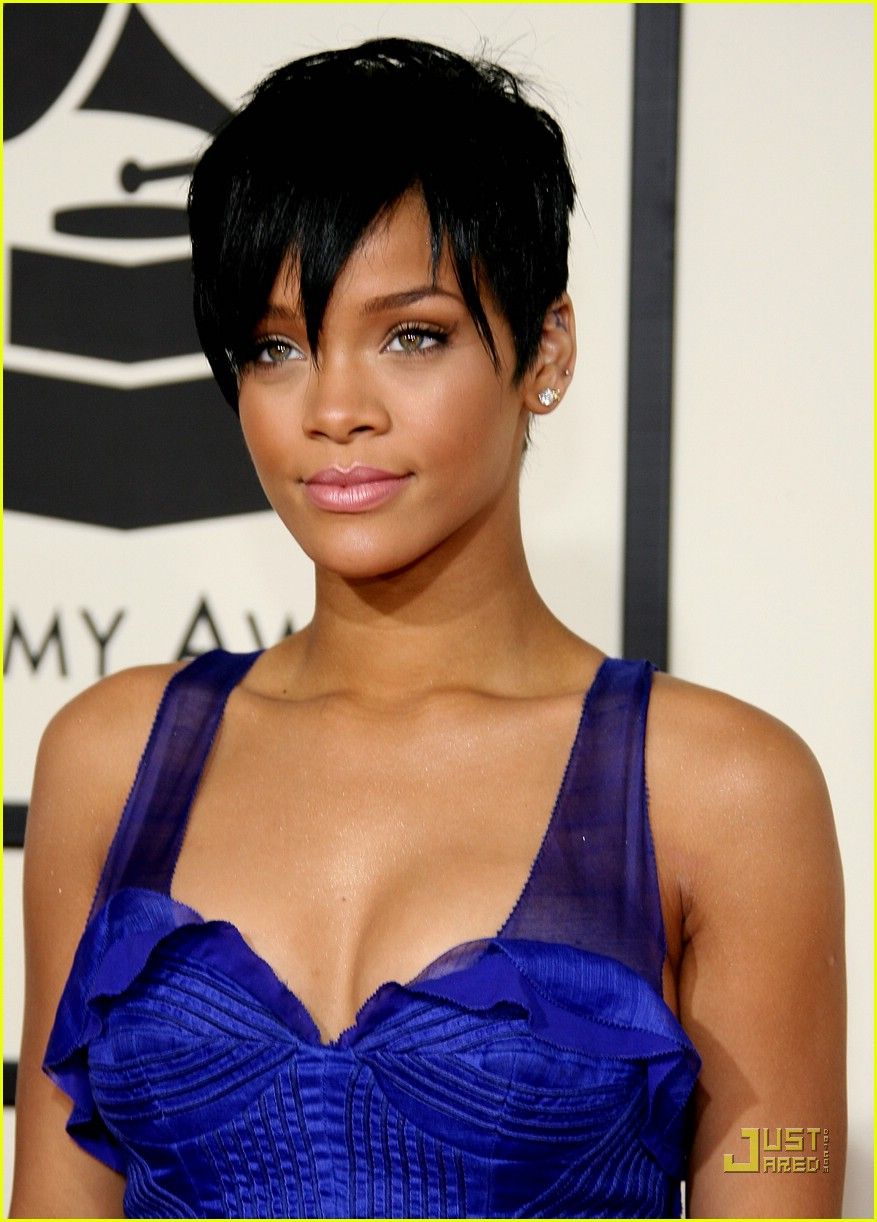 Rihanna In Short Haircut Wallpapers