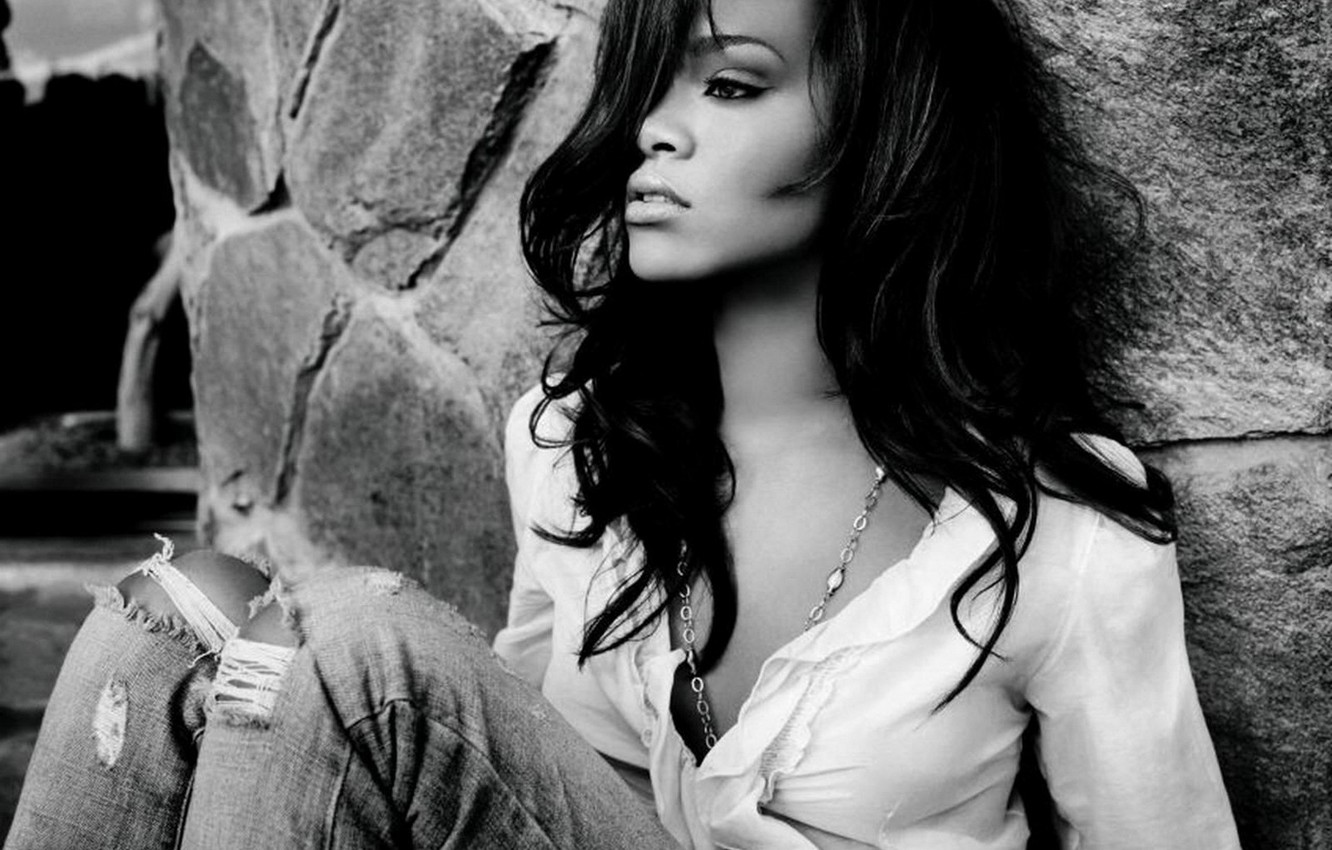 Rihanna Monochrome Wallpapers