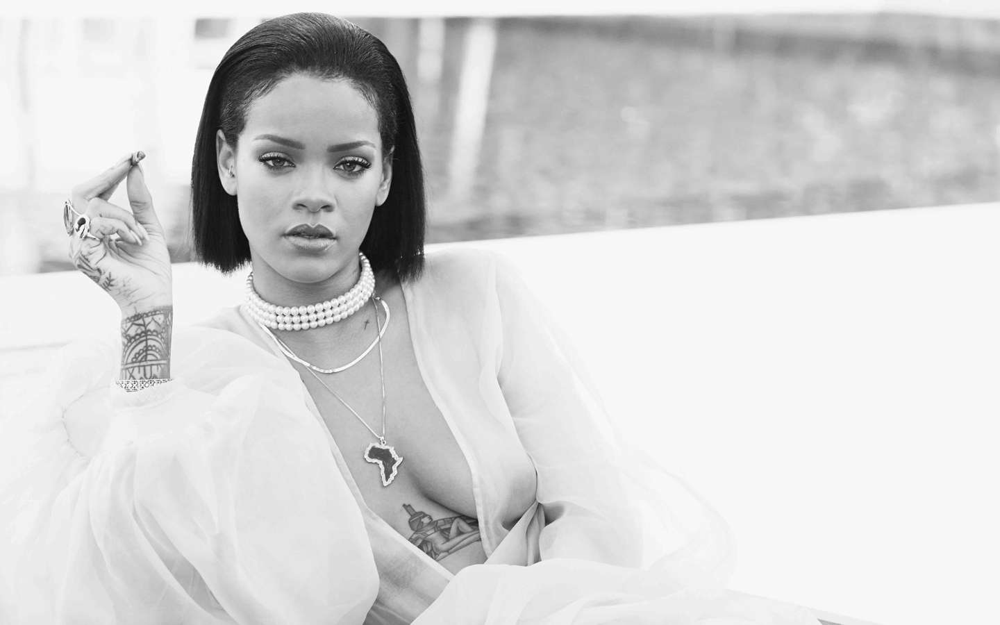 Rihanna Monochrome Wallpapers