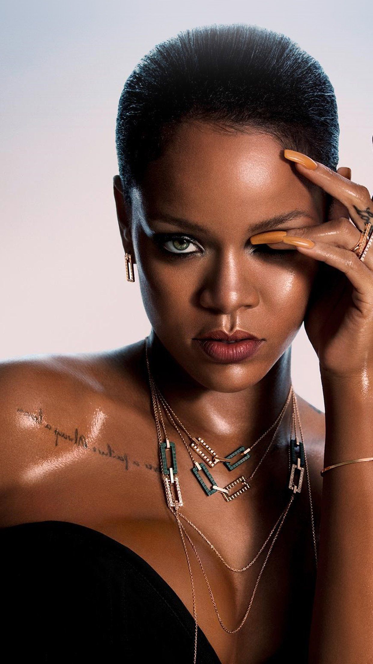 Rihanna Phone Wallpapers