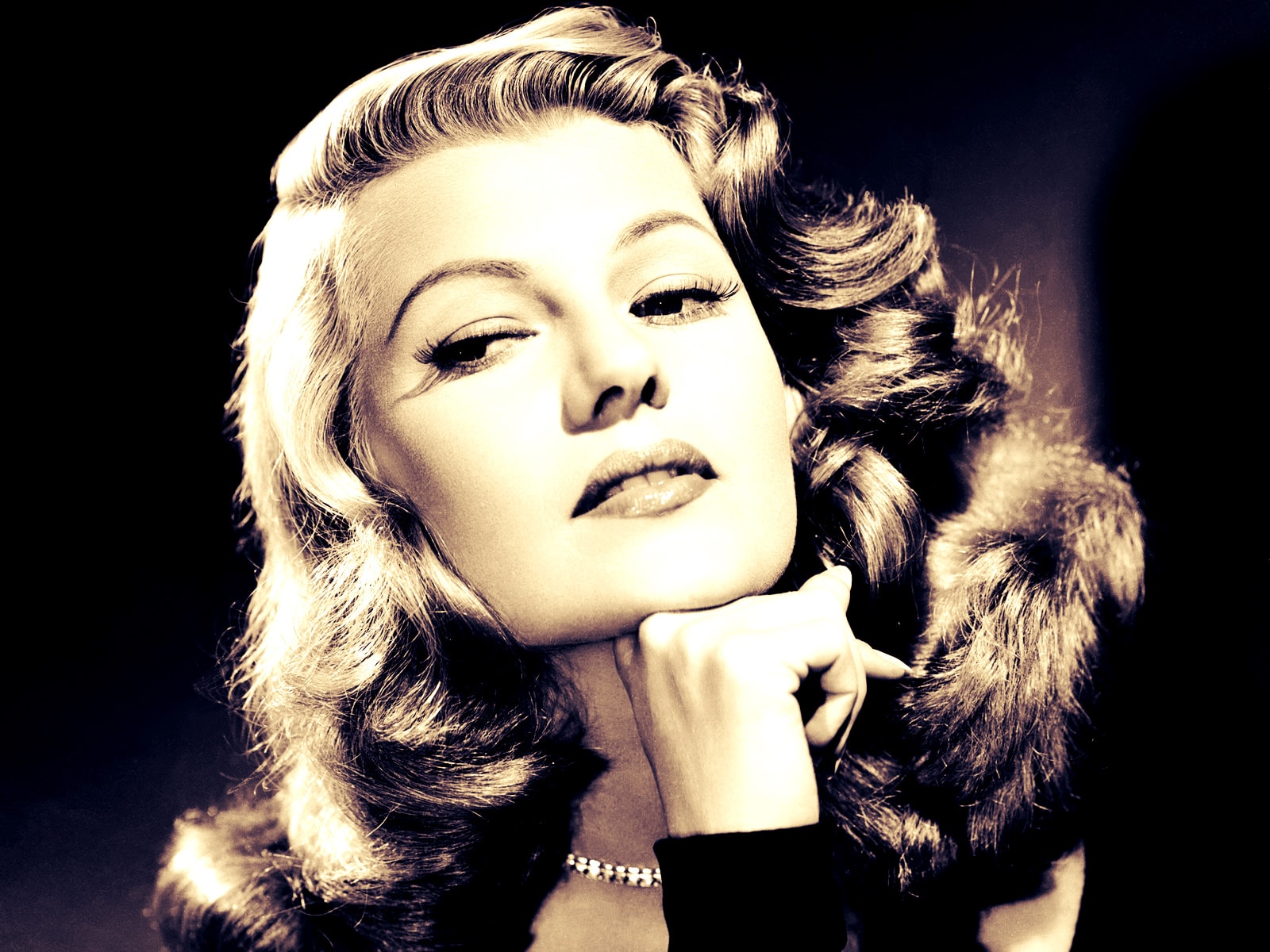 Rita Hayworth Wallpapers