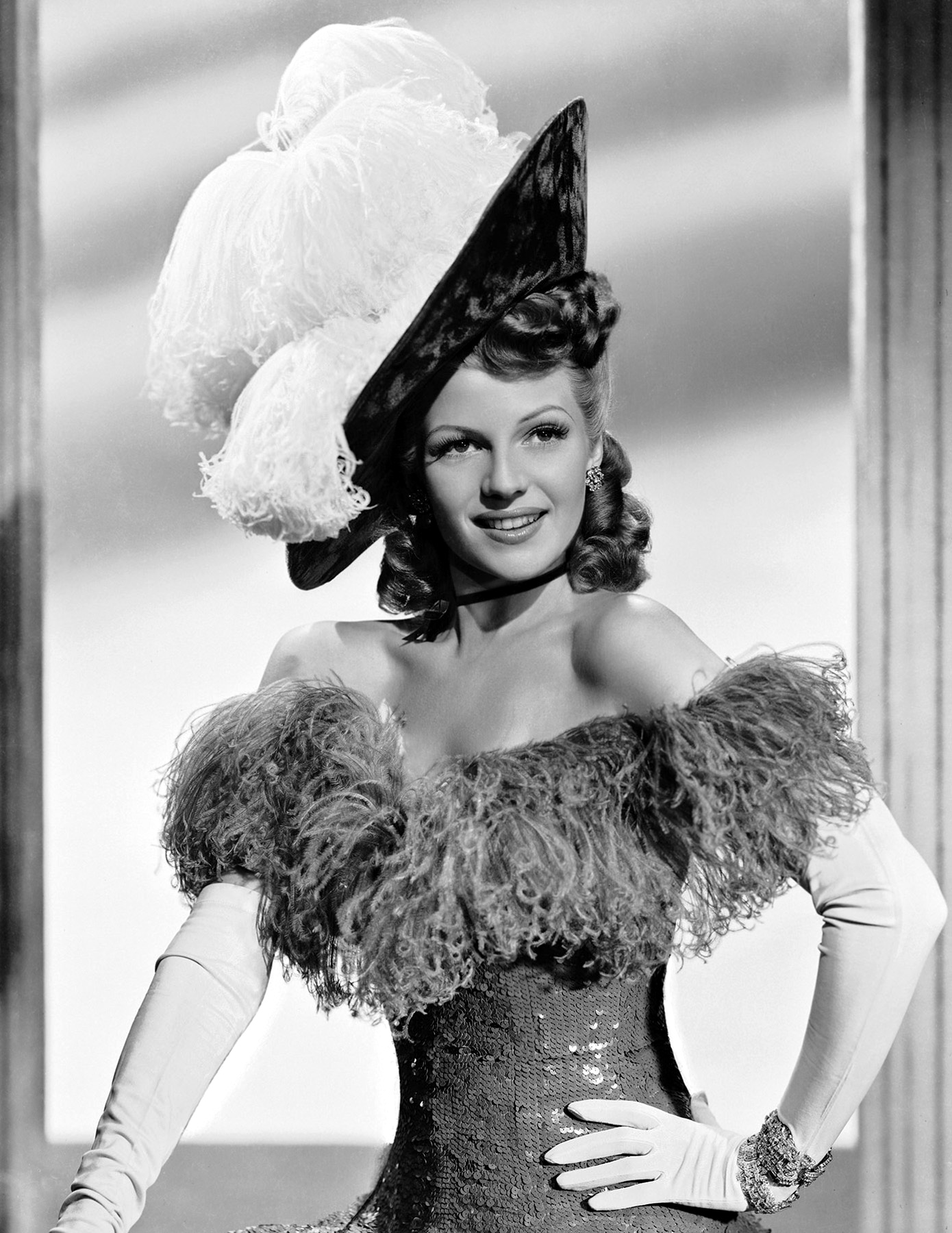 Rita Hayworth Wallpapers