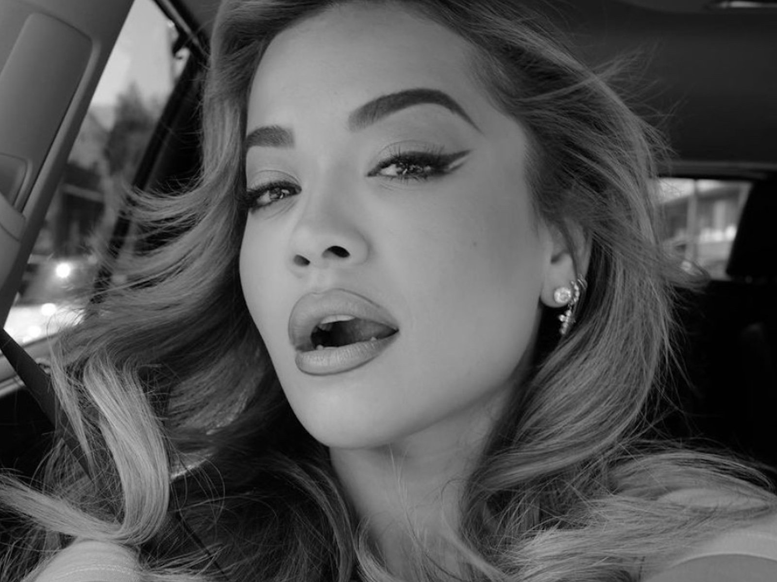 Rita Ora Monochrome Wallpapers