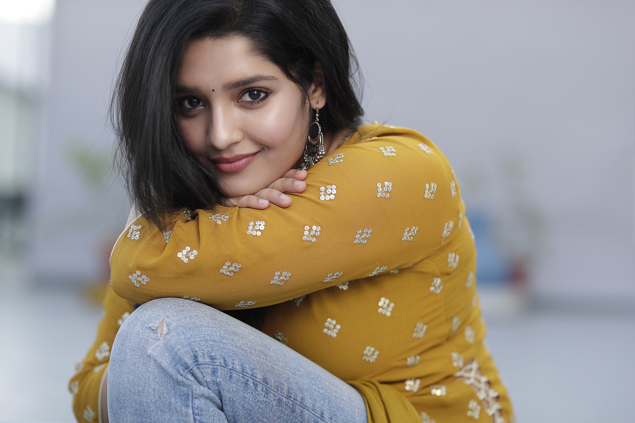 Ritika Singh Hot Wallpapers