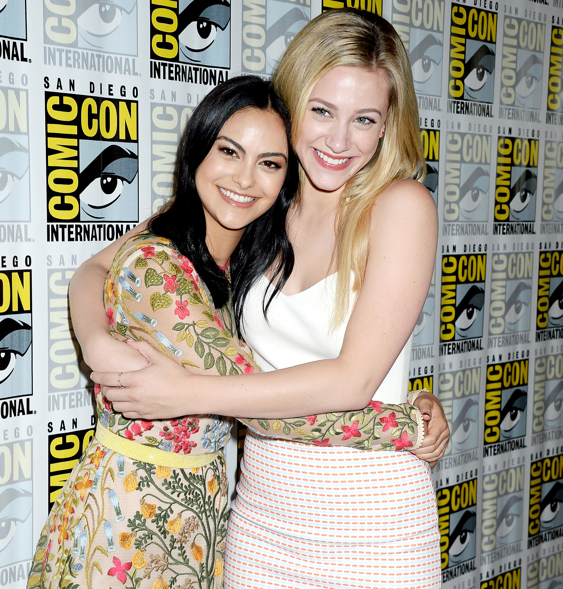 Riverdales Lili Reinhart And Camila Mendes Wallpapers