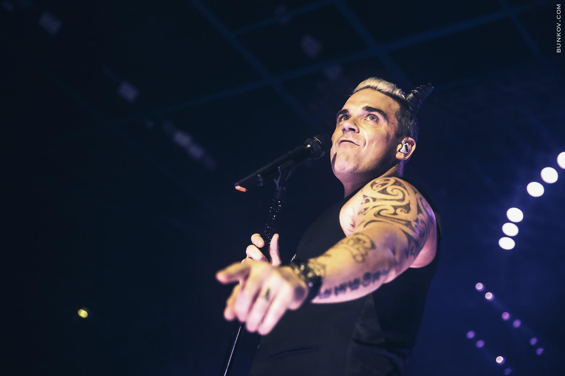 Robbie Williams Picture Wallpapers