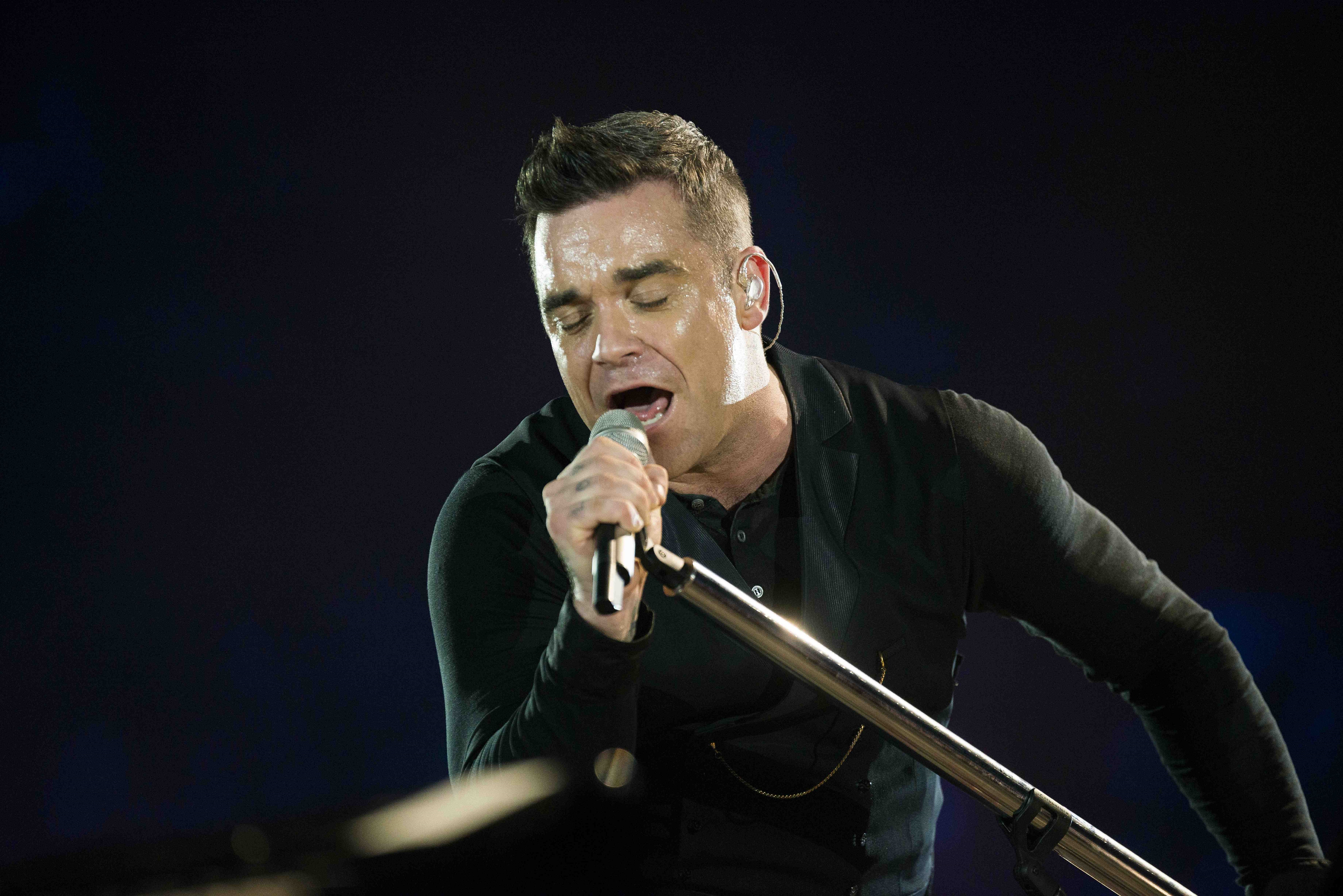 Robbie Williams Wallpapers