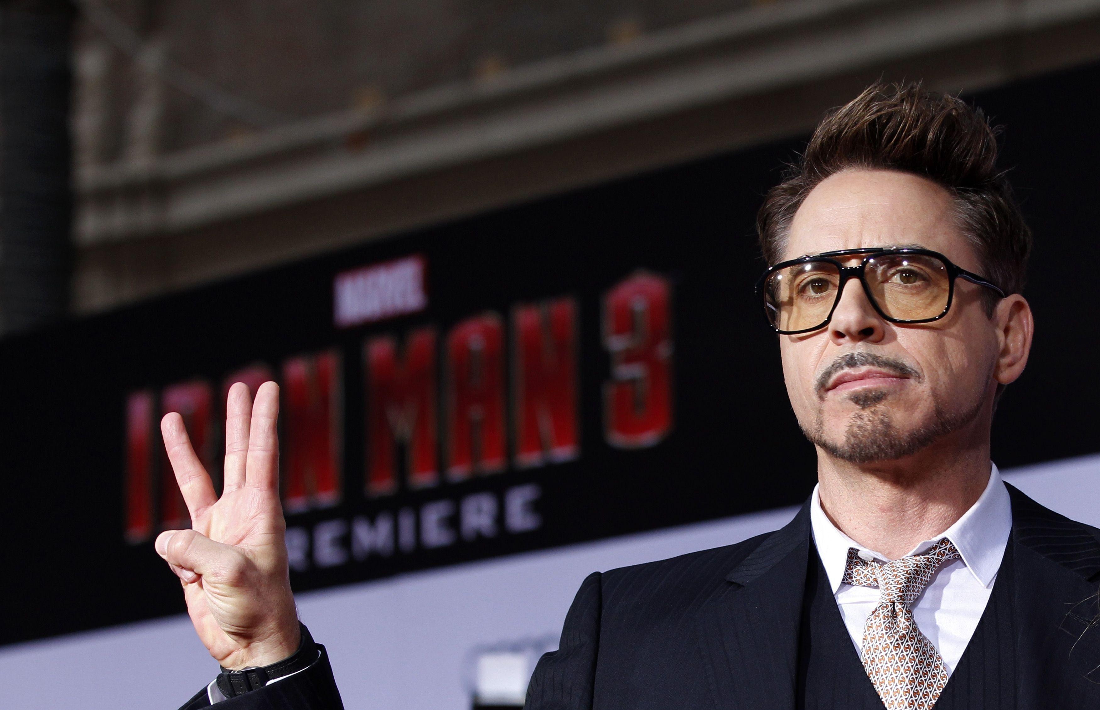 Robert Downey Jr Wallpapers