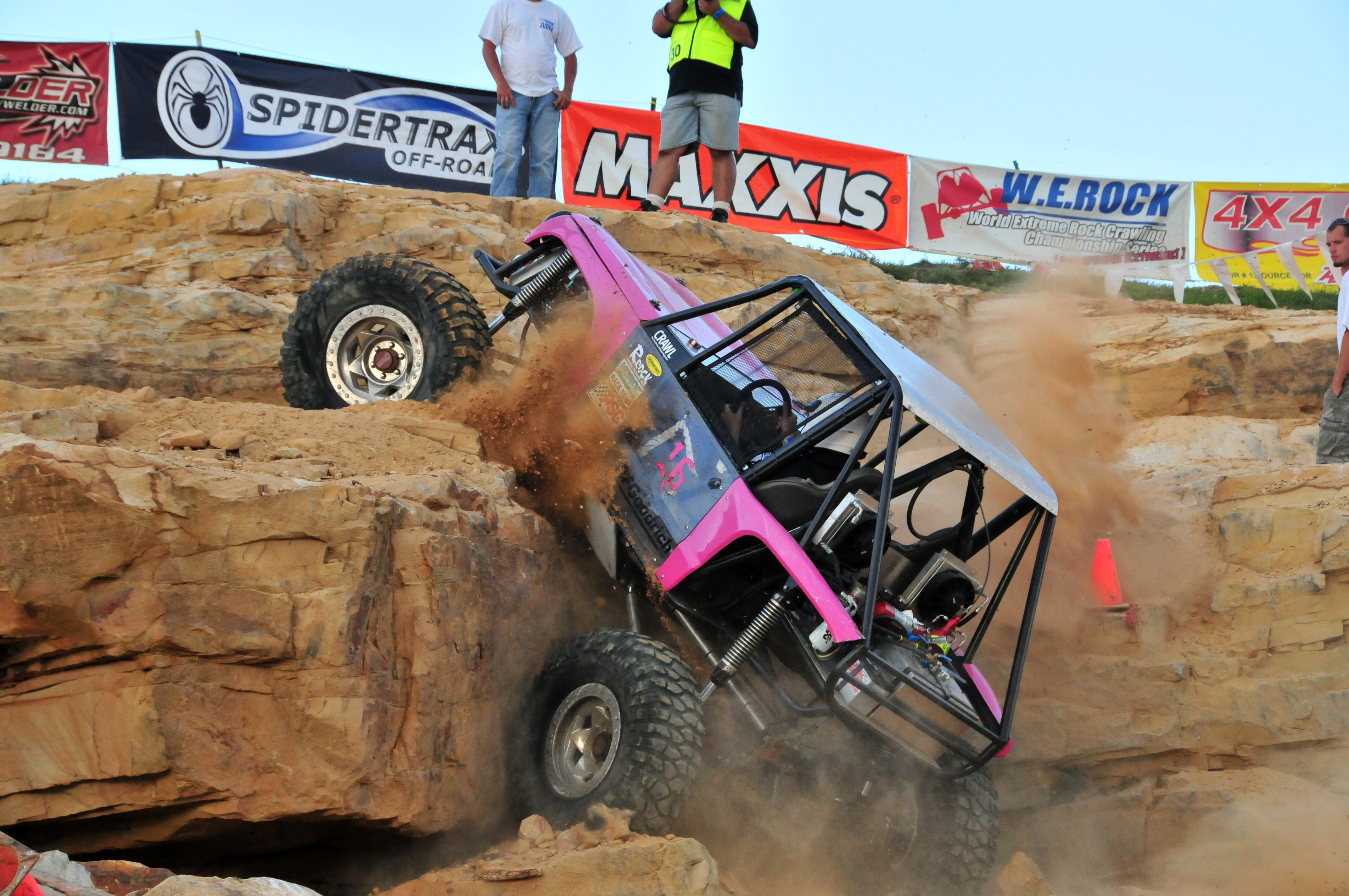 Rock Crawling Wallpapers