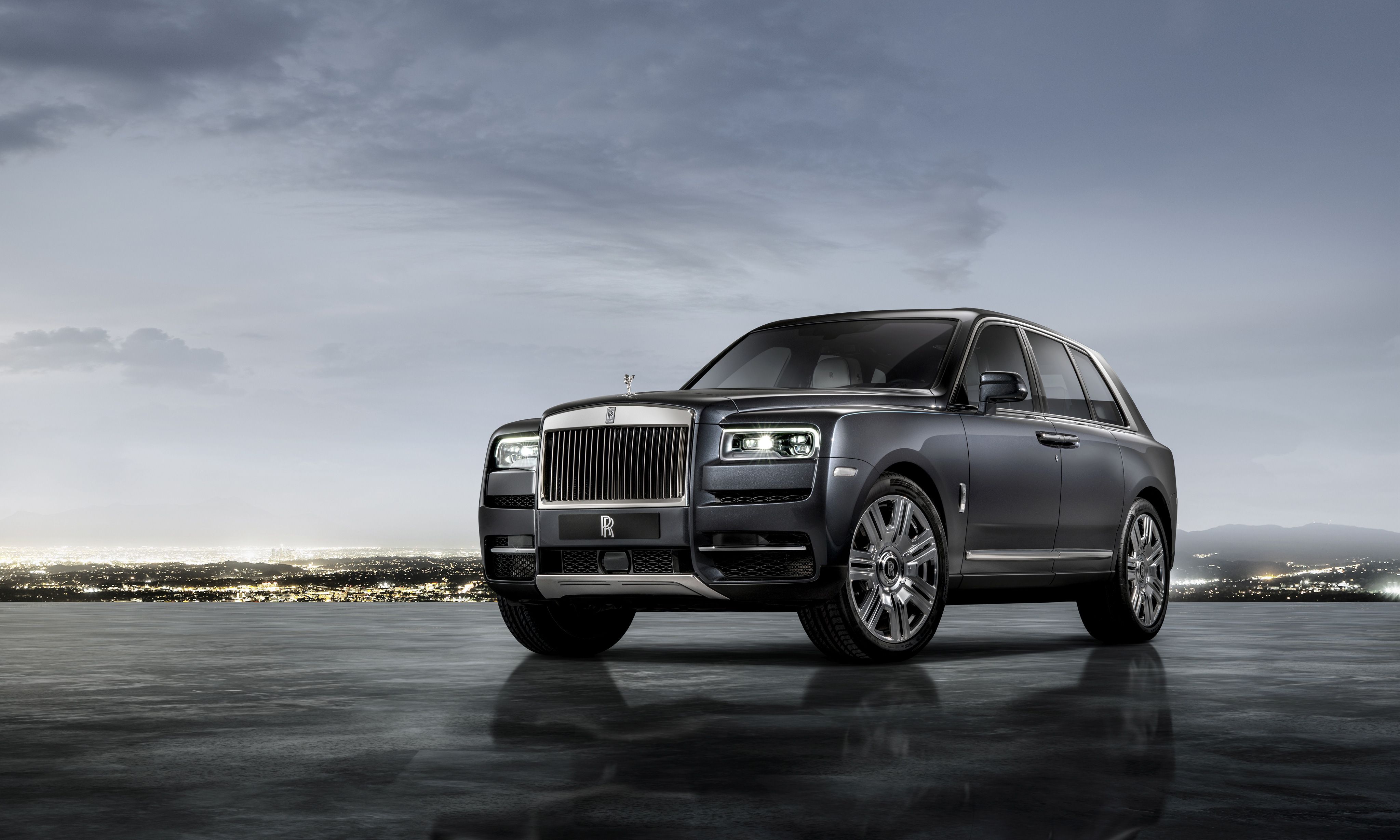 Rolls-Royce Cullinan Wallpapers