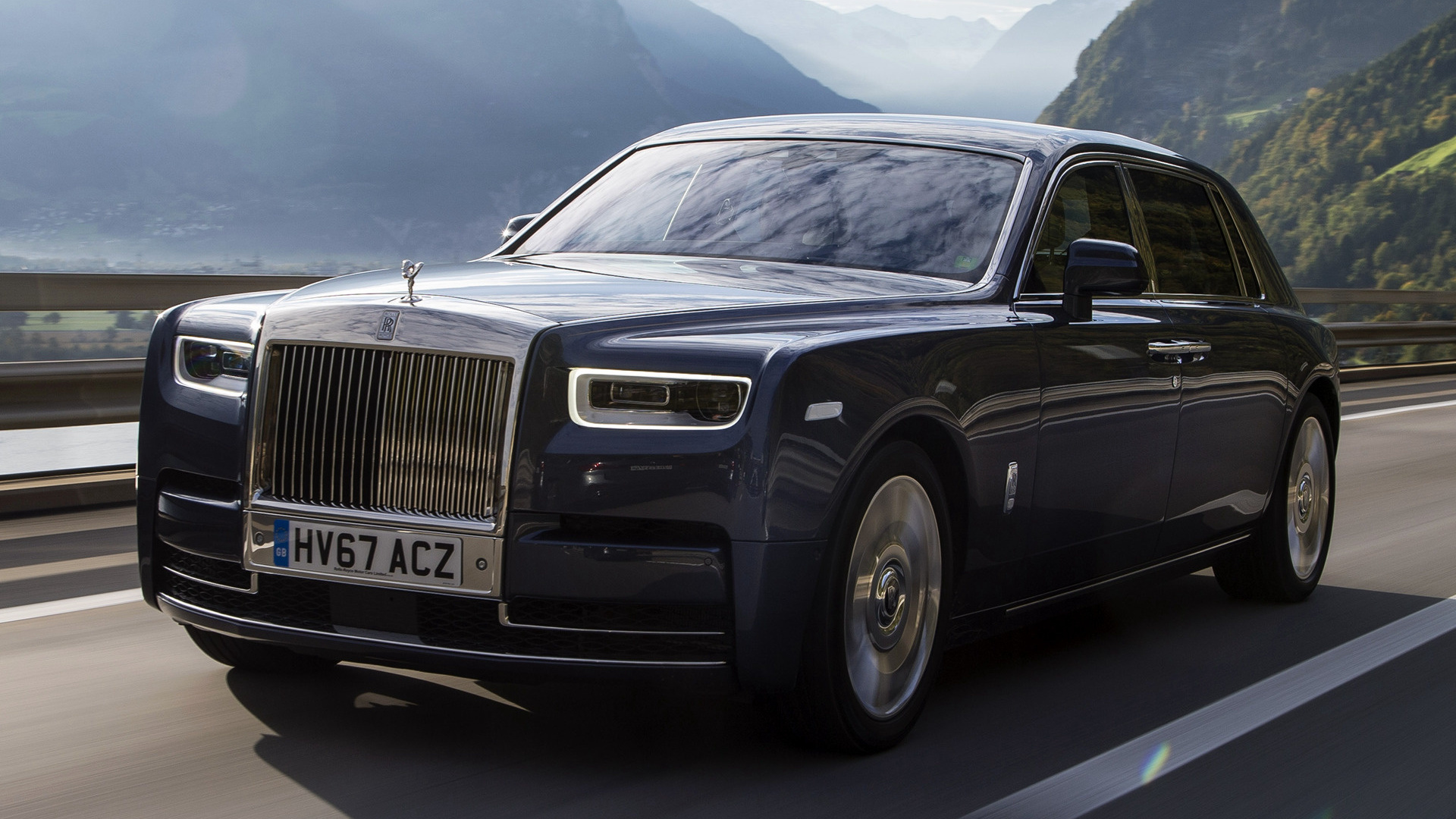 Rolls-Royce Phantom Serenity Wallpapers