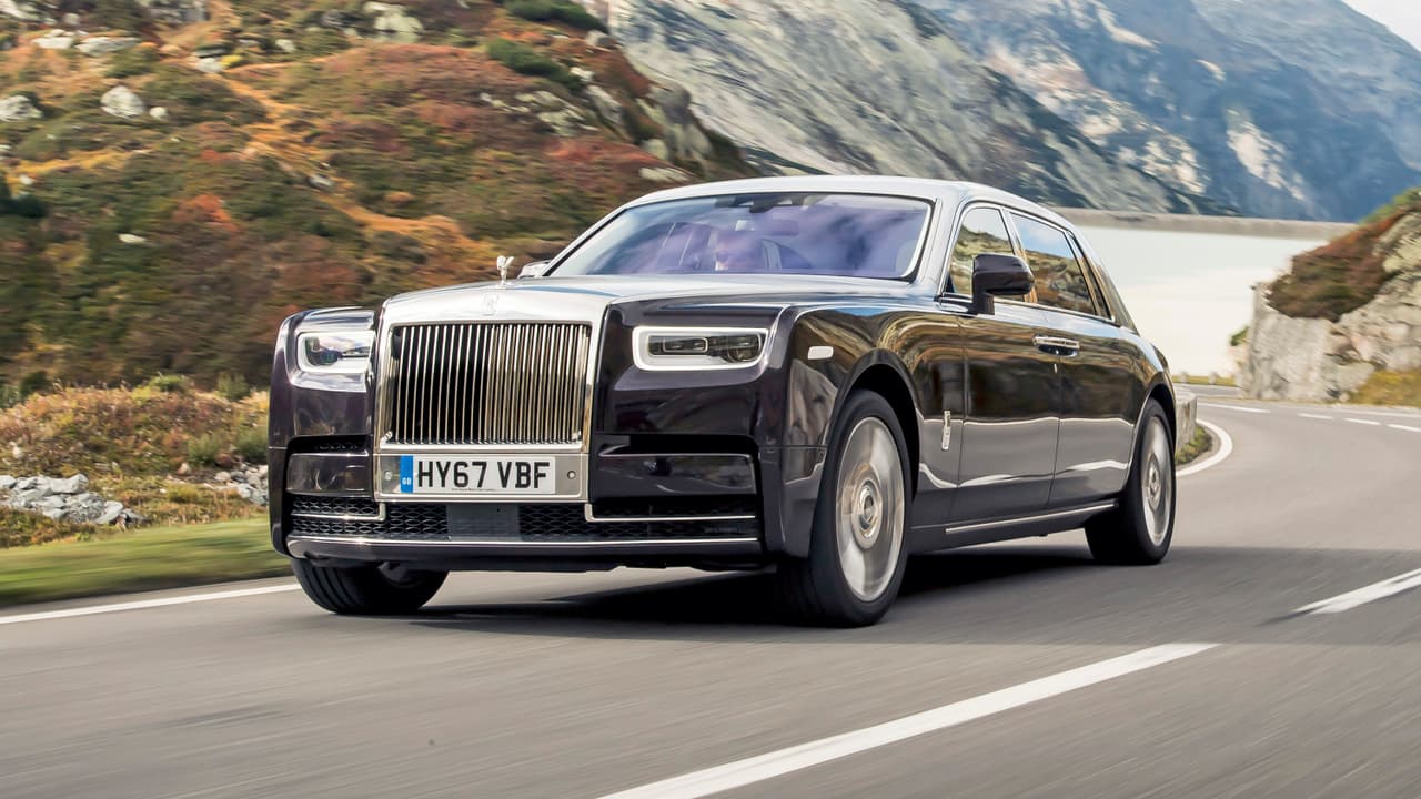 Rolls Royce Phantom Uk 2017 Wallpapers