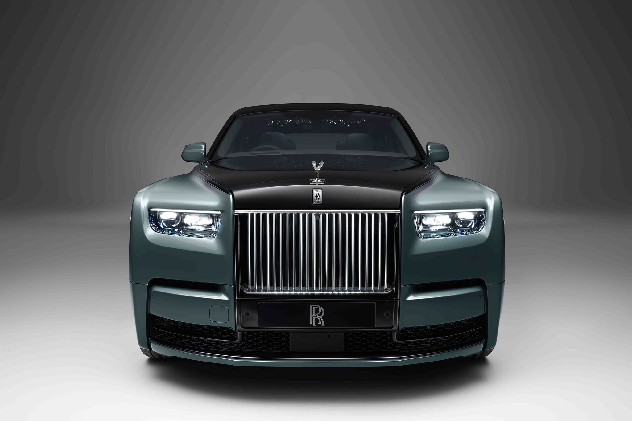 Rolls Royce Phantom Uk 2017 Wallpapers