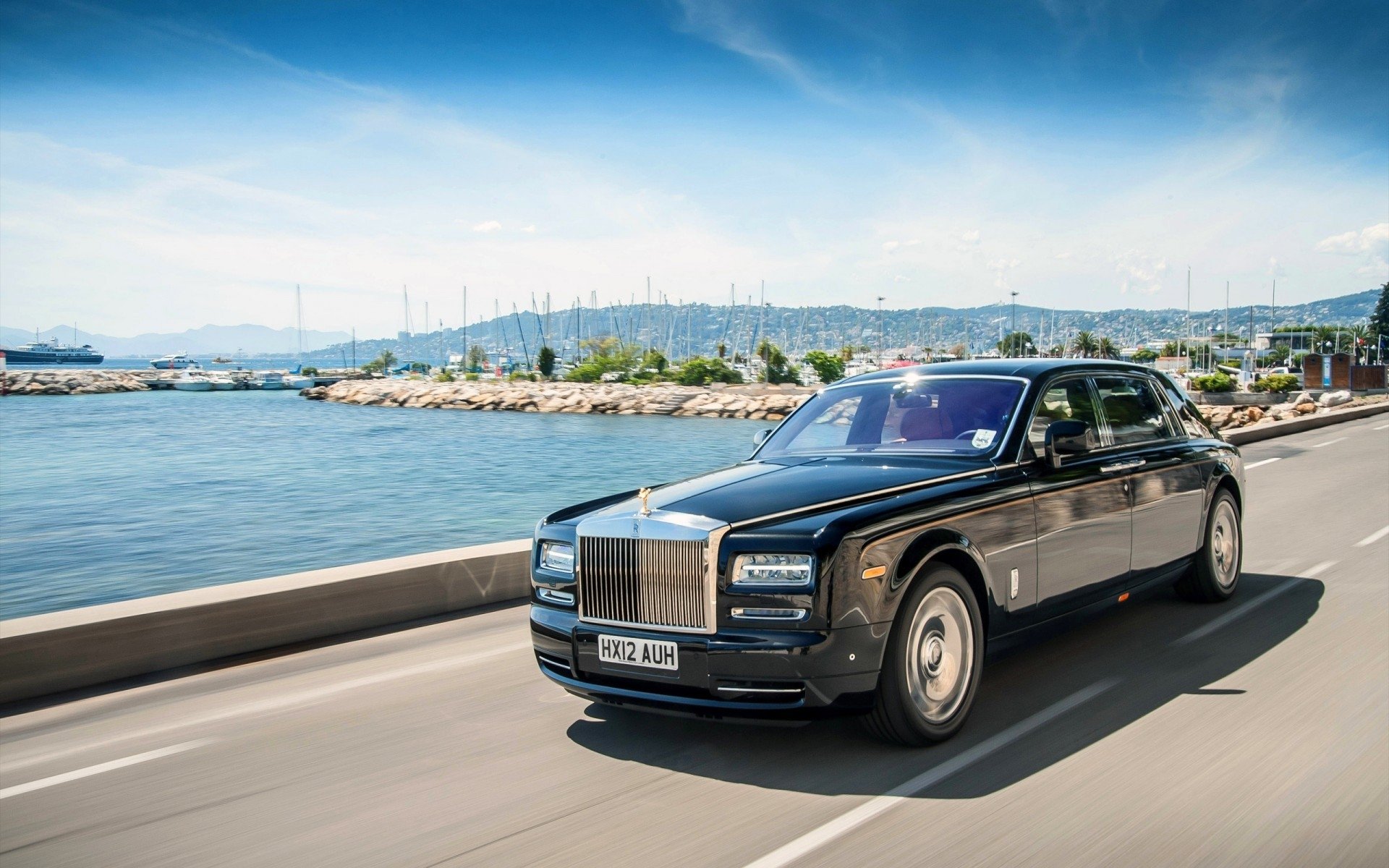 Rolls-Royce Phantom Wallpapers