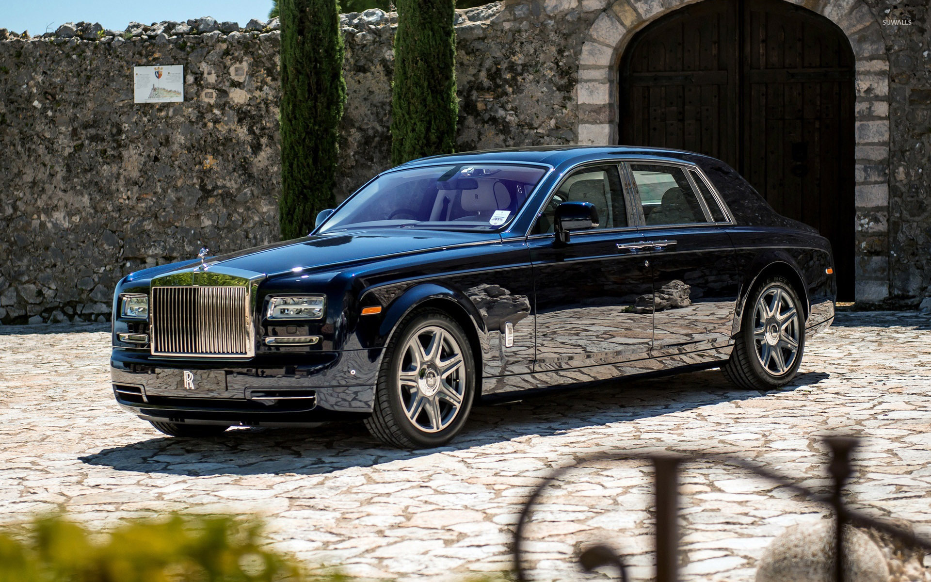 Rolls-Royce Phantom Wallpapers