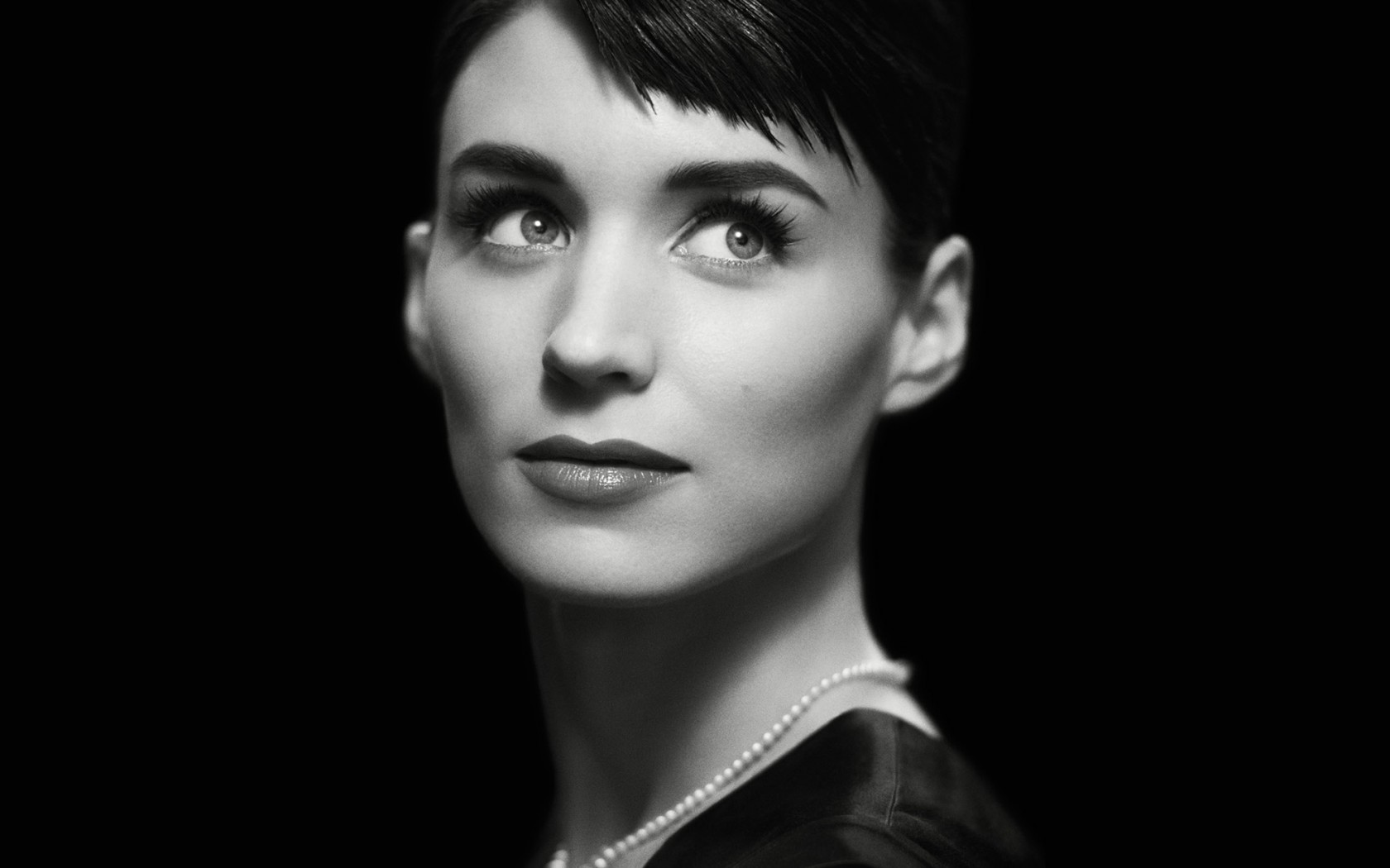 Rooney Mara Cute Smile Wallpapers