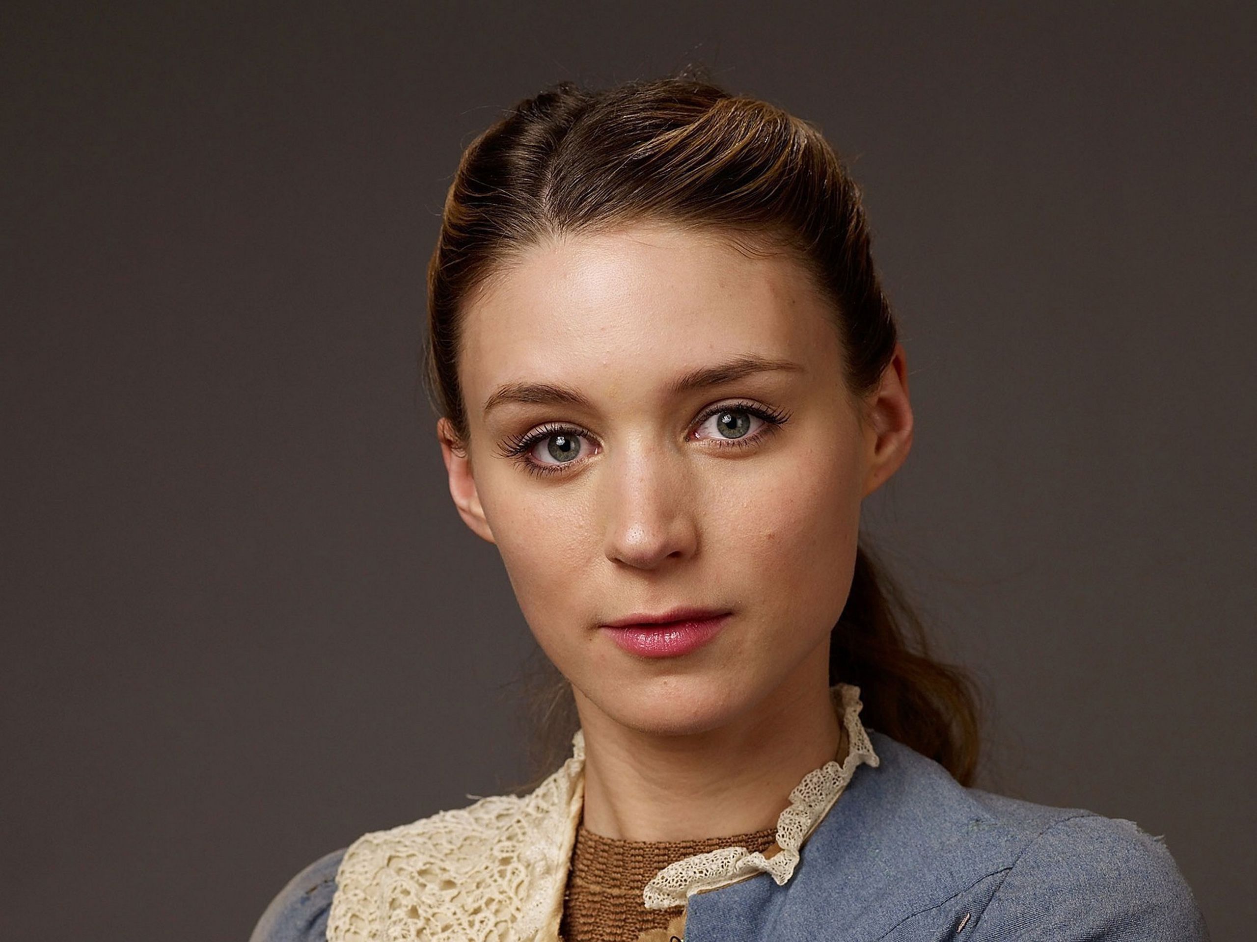 Rooney Mara Cute Smile Wallpapers