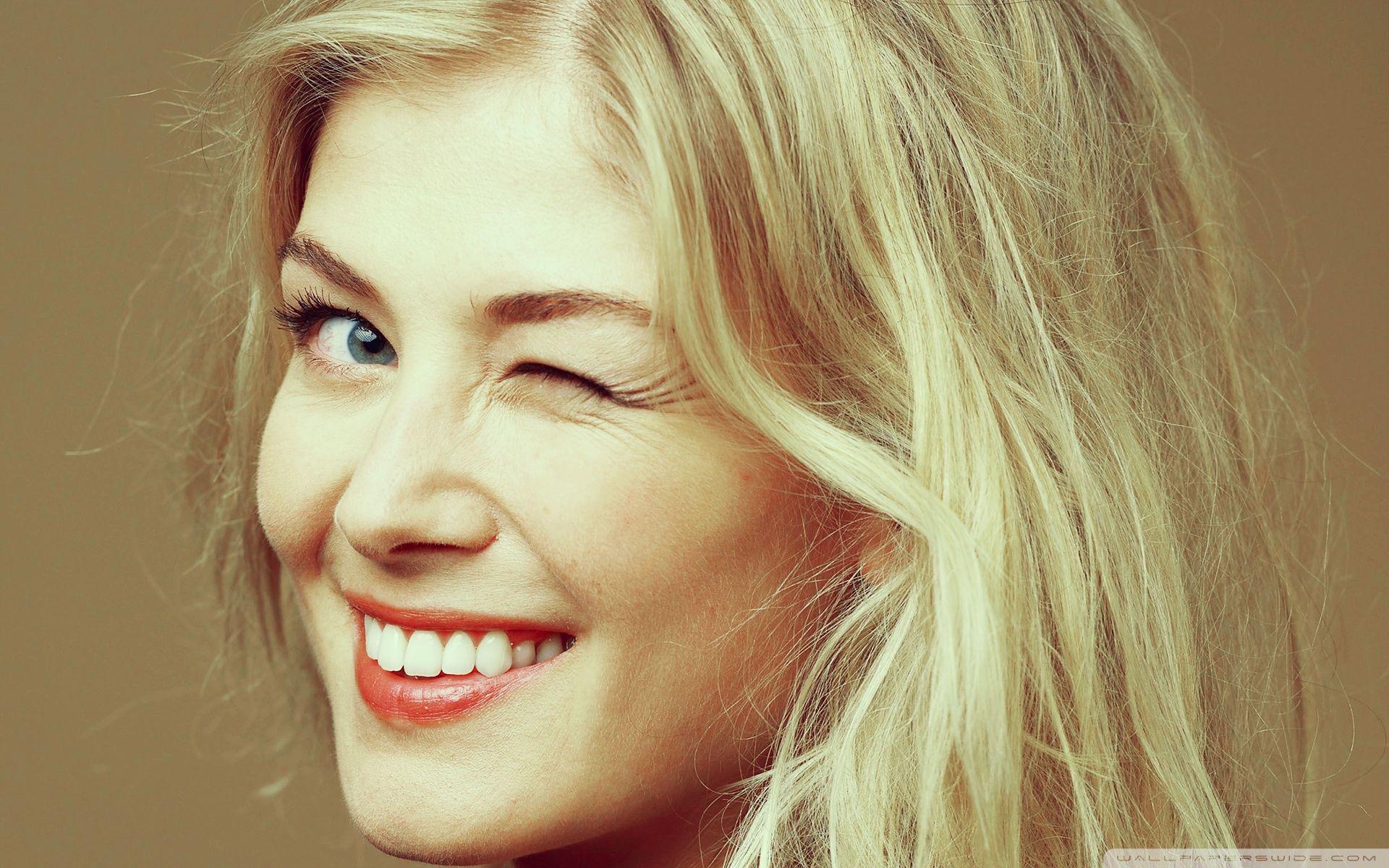 Rosamund Pike Wallpapers