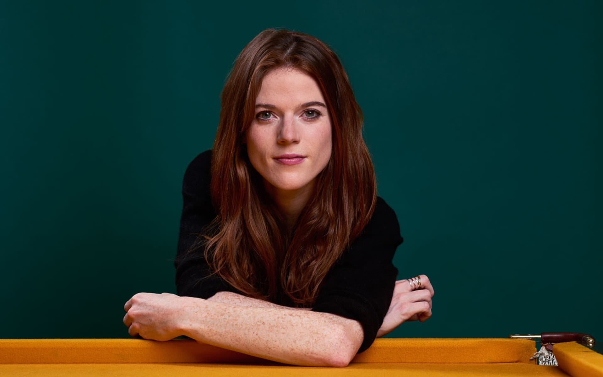 Rose Leslie Smile Wallpapers