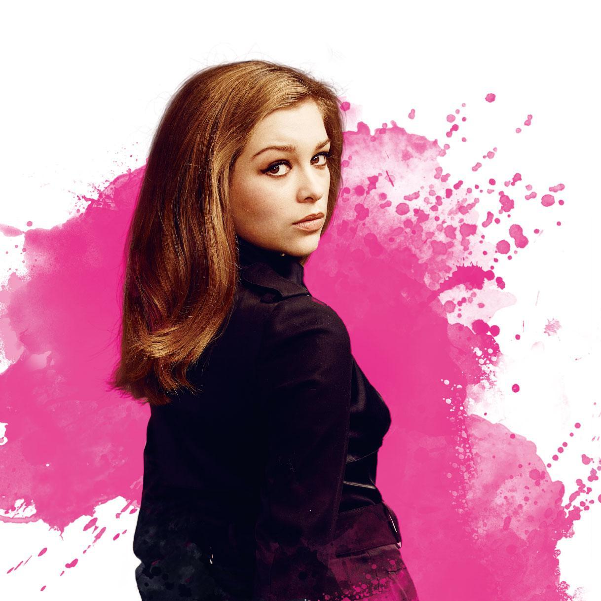 Roxy In Kingsman Wallpapers