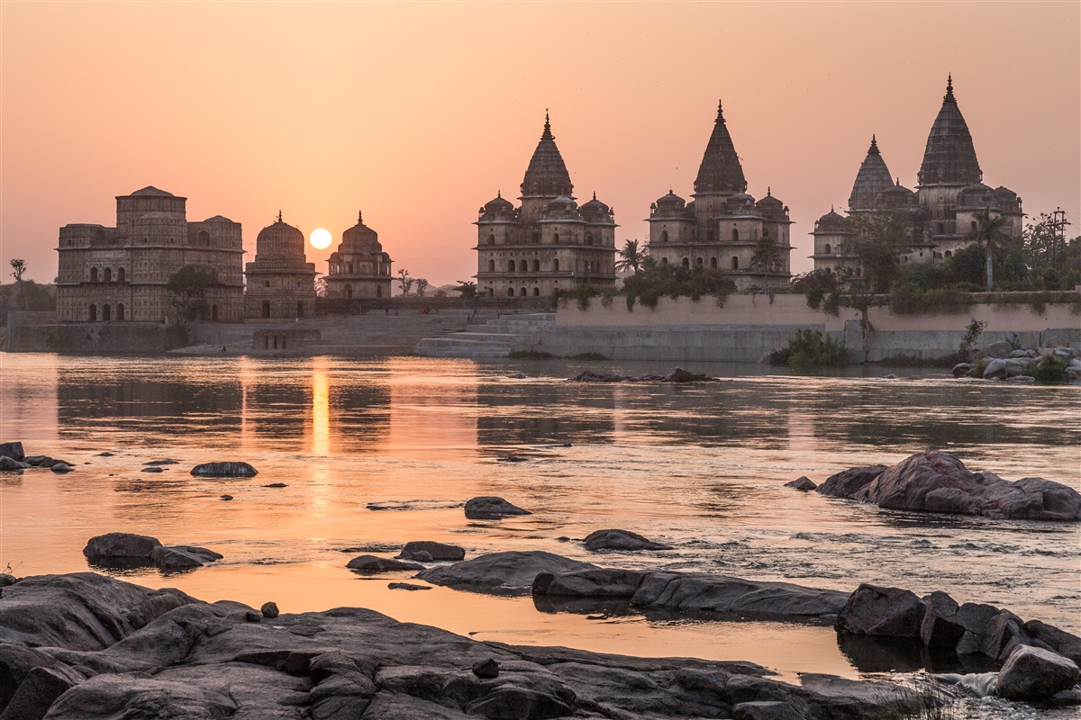 Royal Chhatris Of Orchha Wallpapers