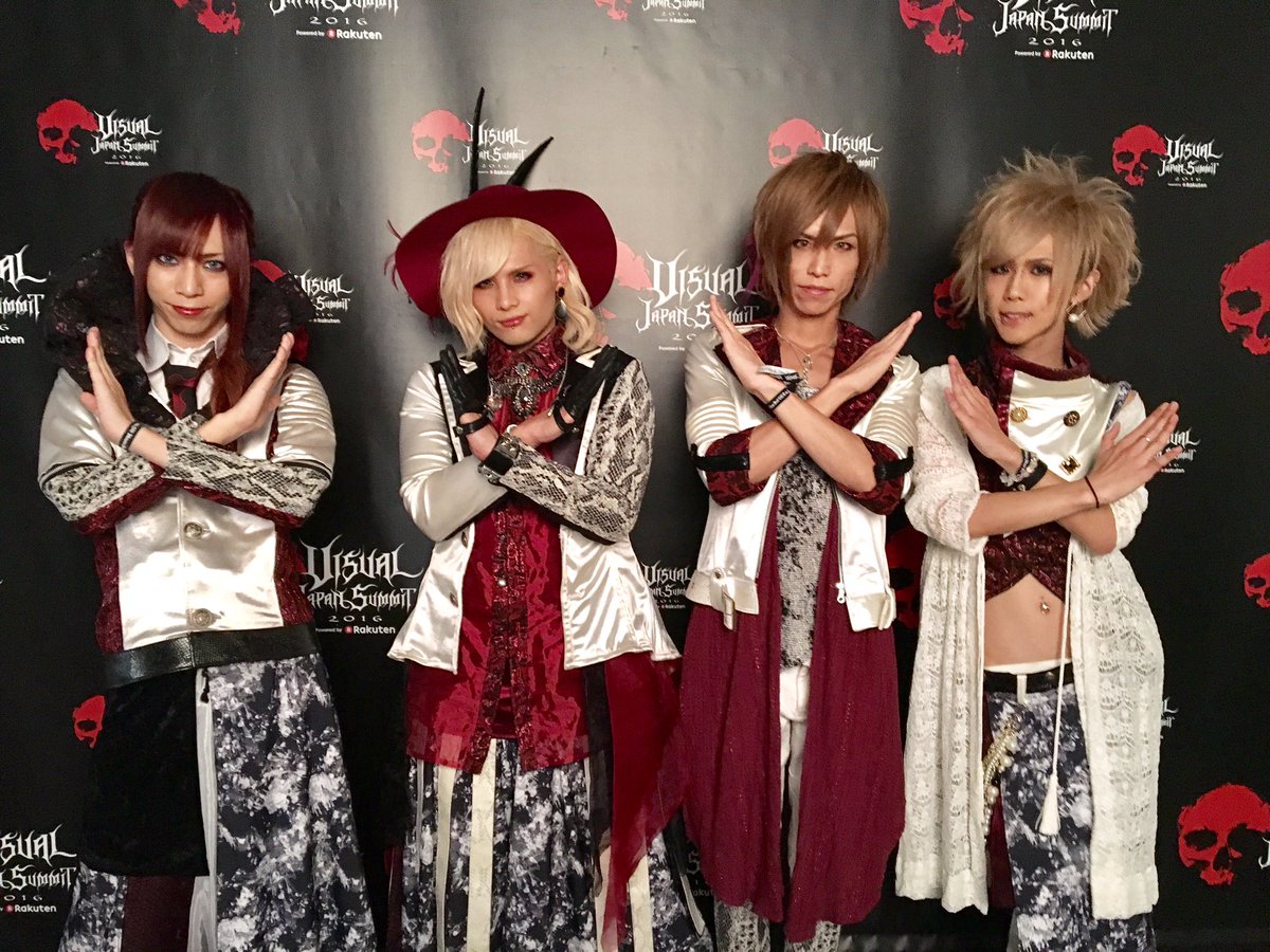 Royz Wallpapers