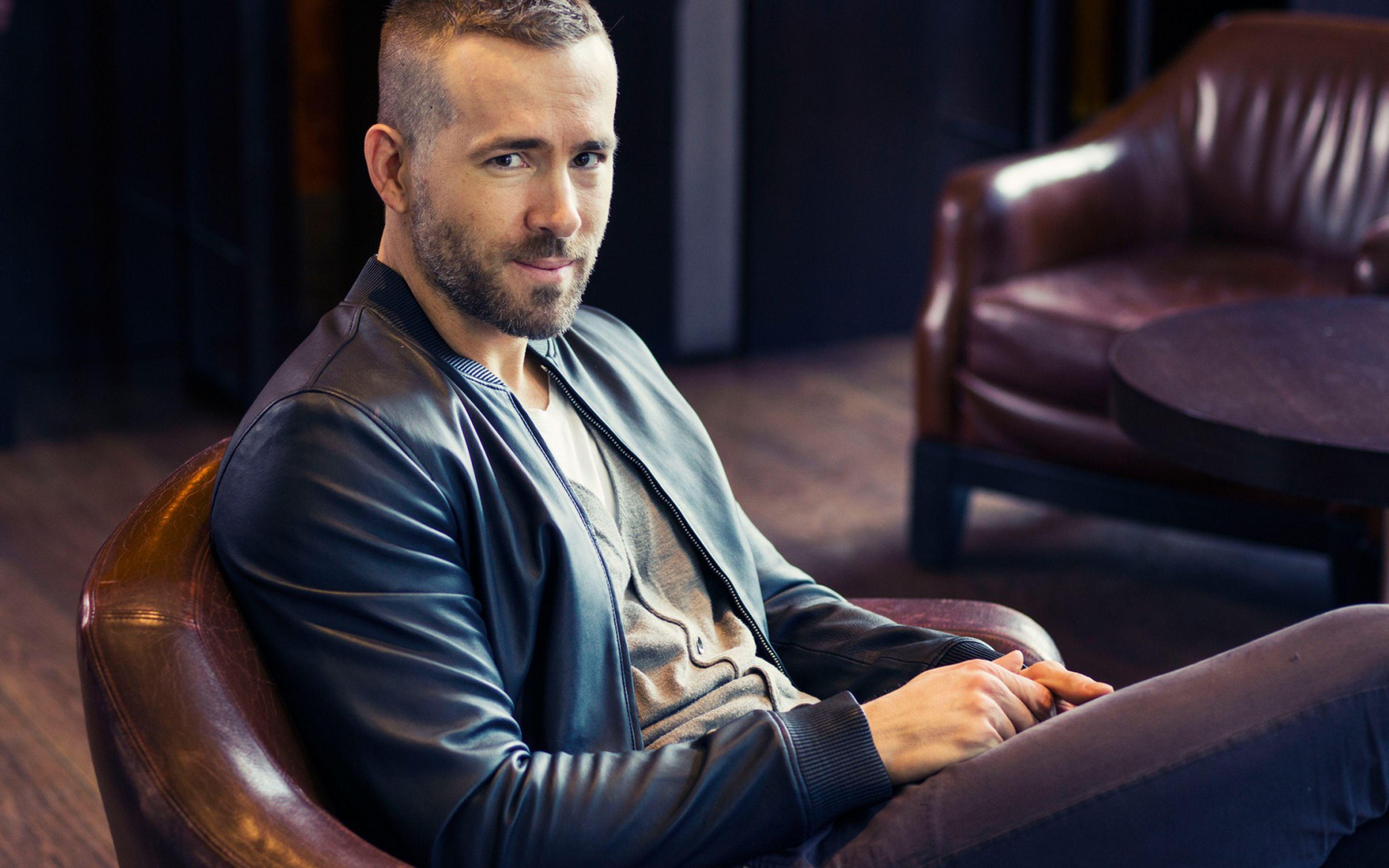 ryan reynolds, face, actor Wallpapers