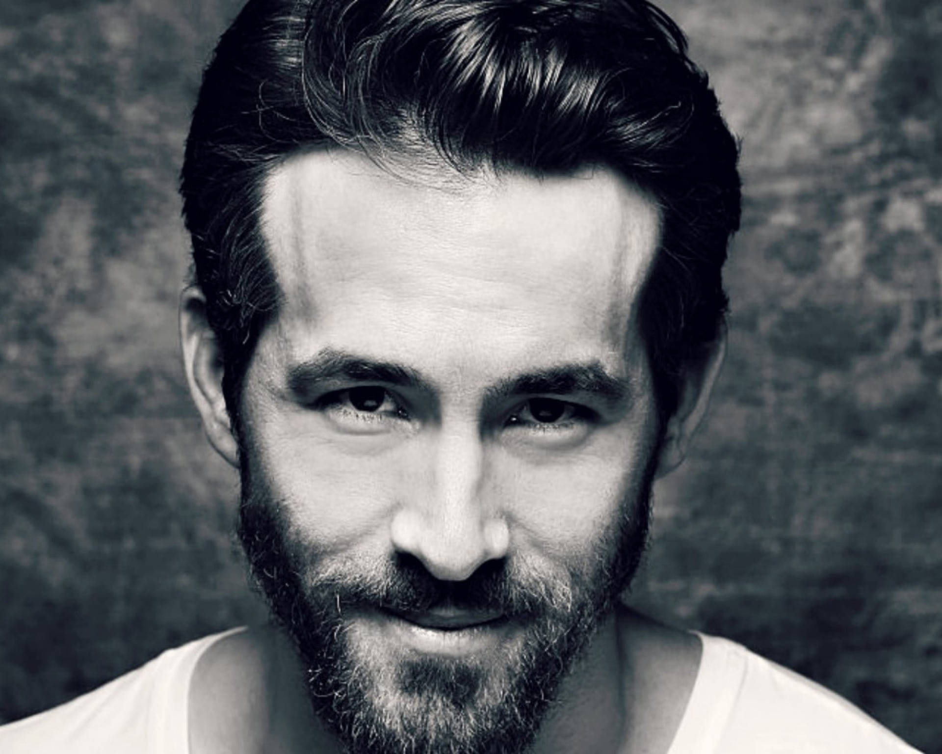 Ryan Reynolds Portrait Photoshoot Wallpapers