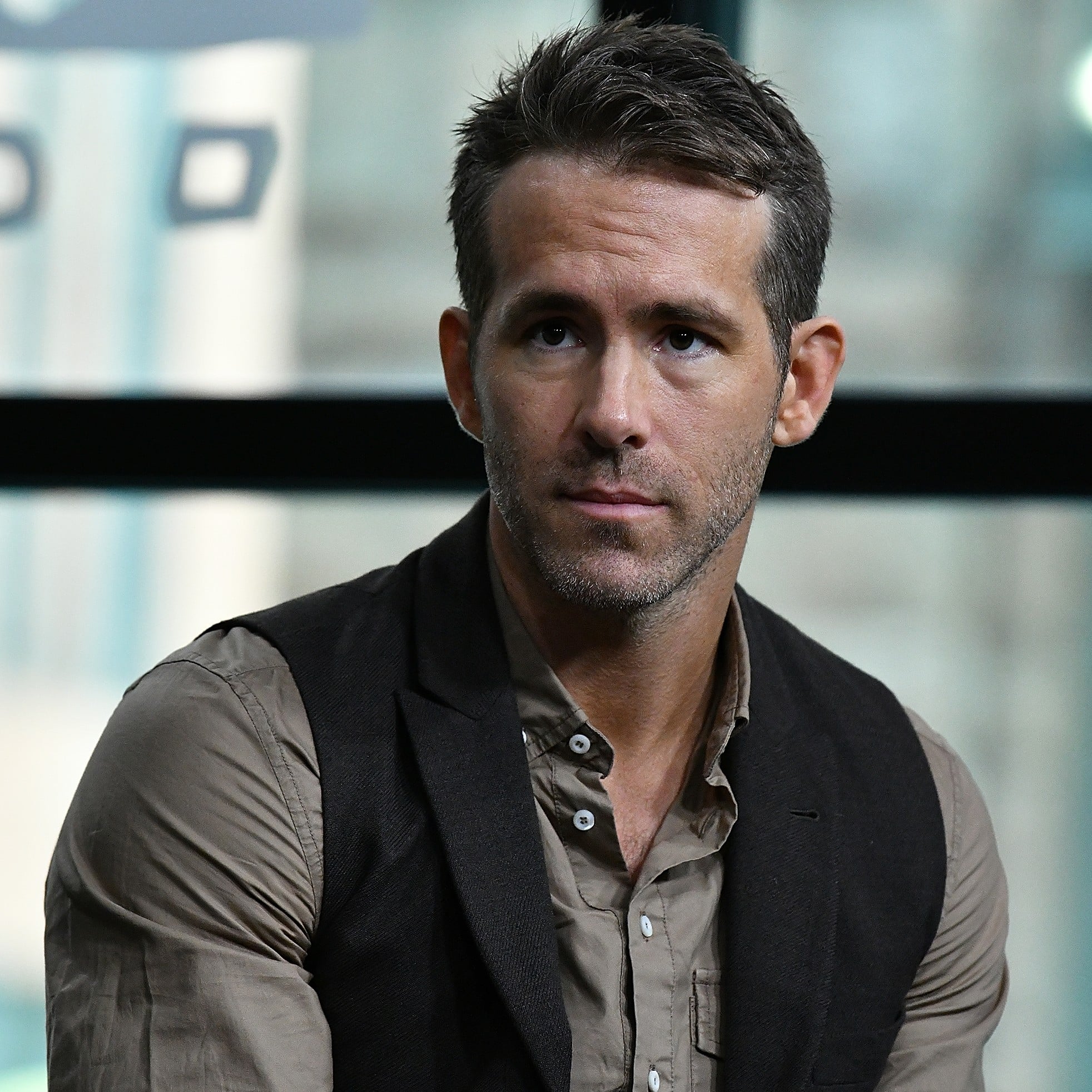 Ryan Reynolds Portrait Photoshoot Wallpapers