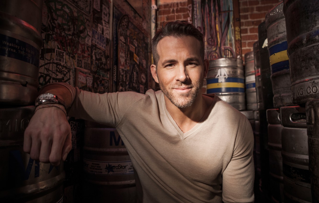 Ryan Reynolds Portrait Photoshoot Wallpapers