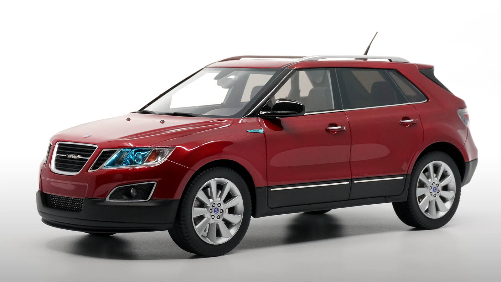 Saab 9-4X Wallpapers