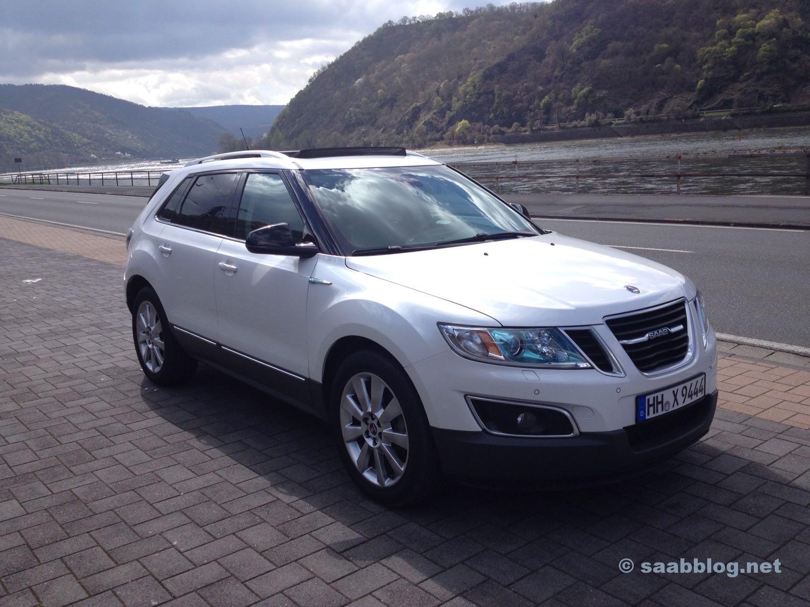 Saab 9-4X Wallpapers