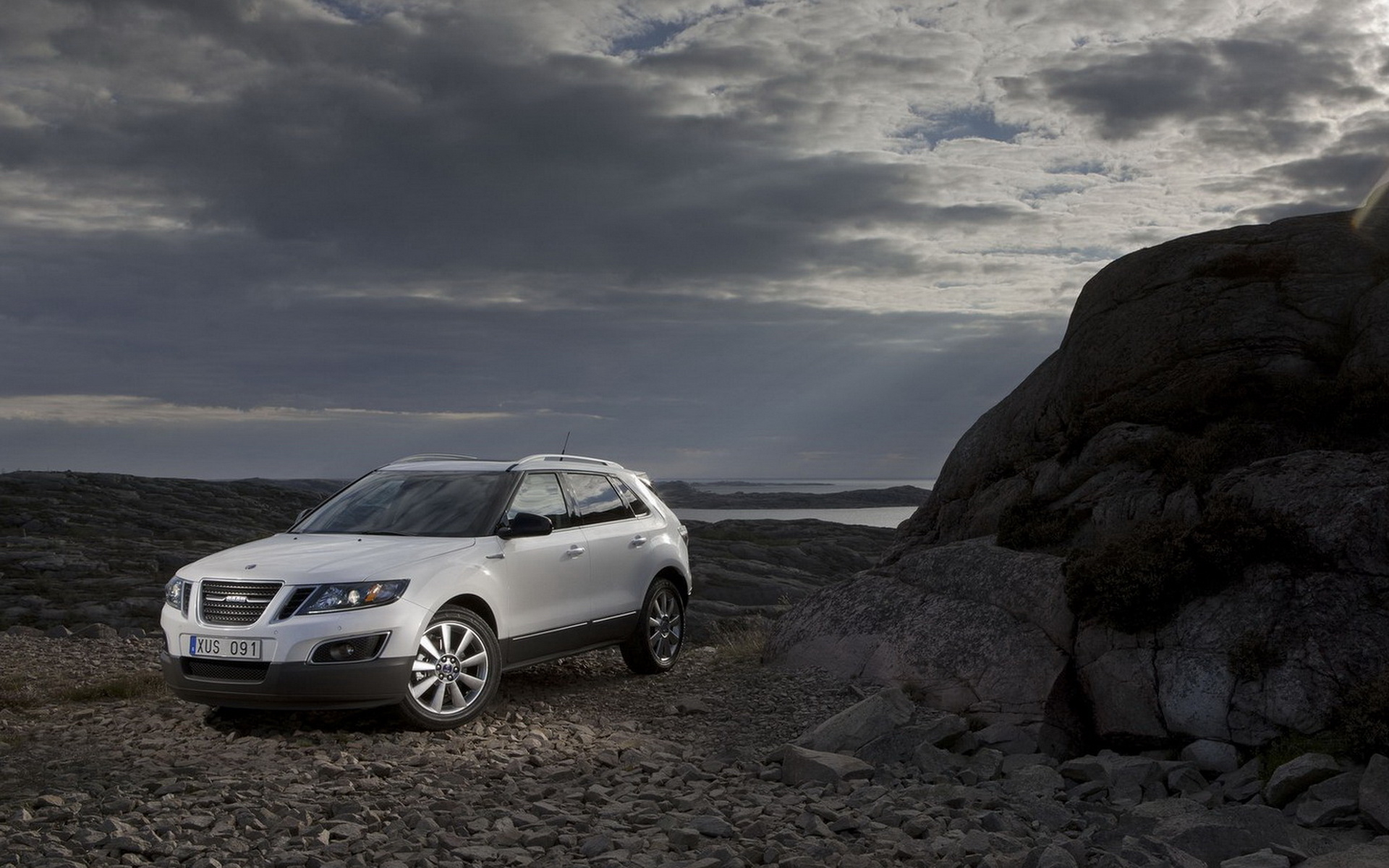 Saab 9-4X Wallpapers