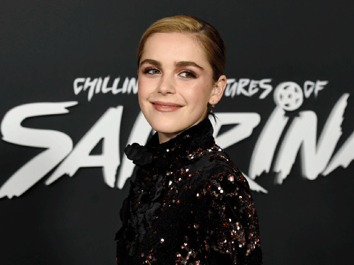 Sabrina Actress Kiernan Shipka Wallpapers