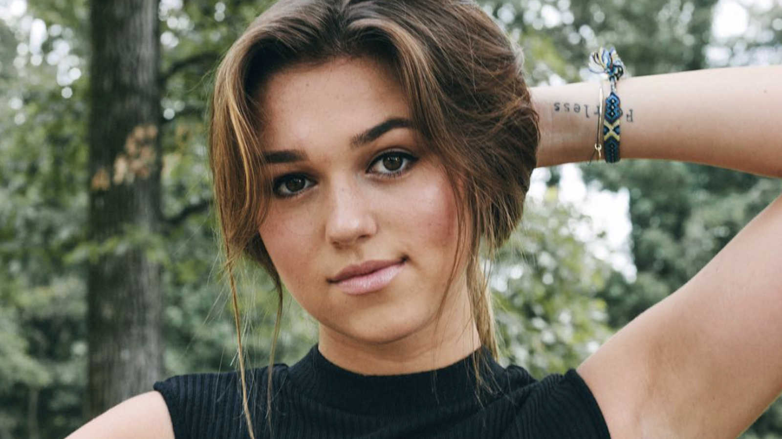 Sadie Robertson Wallpapers