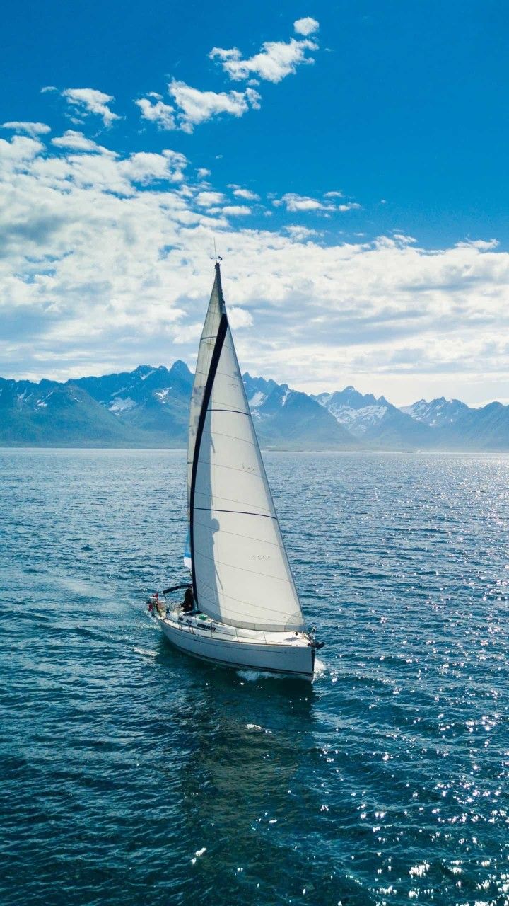 Sailing Wallpapers