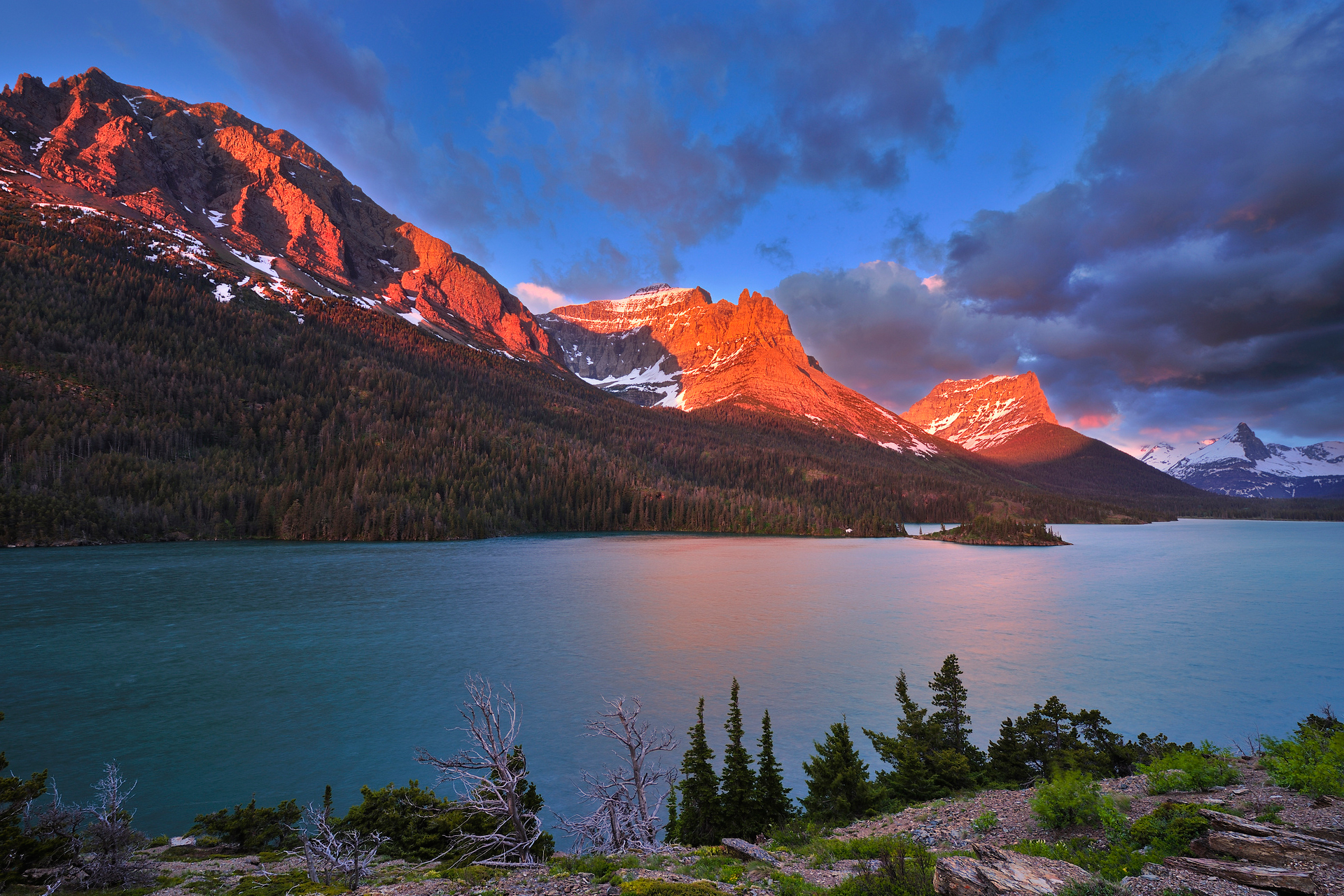 Saint Mary Lake Wallpapers