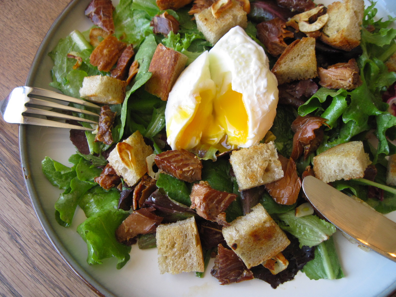 Salade Lyonnaise Wallpapers