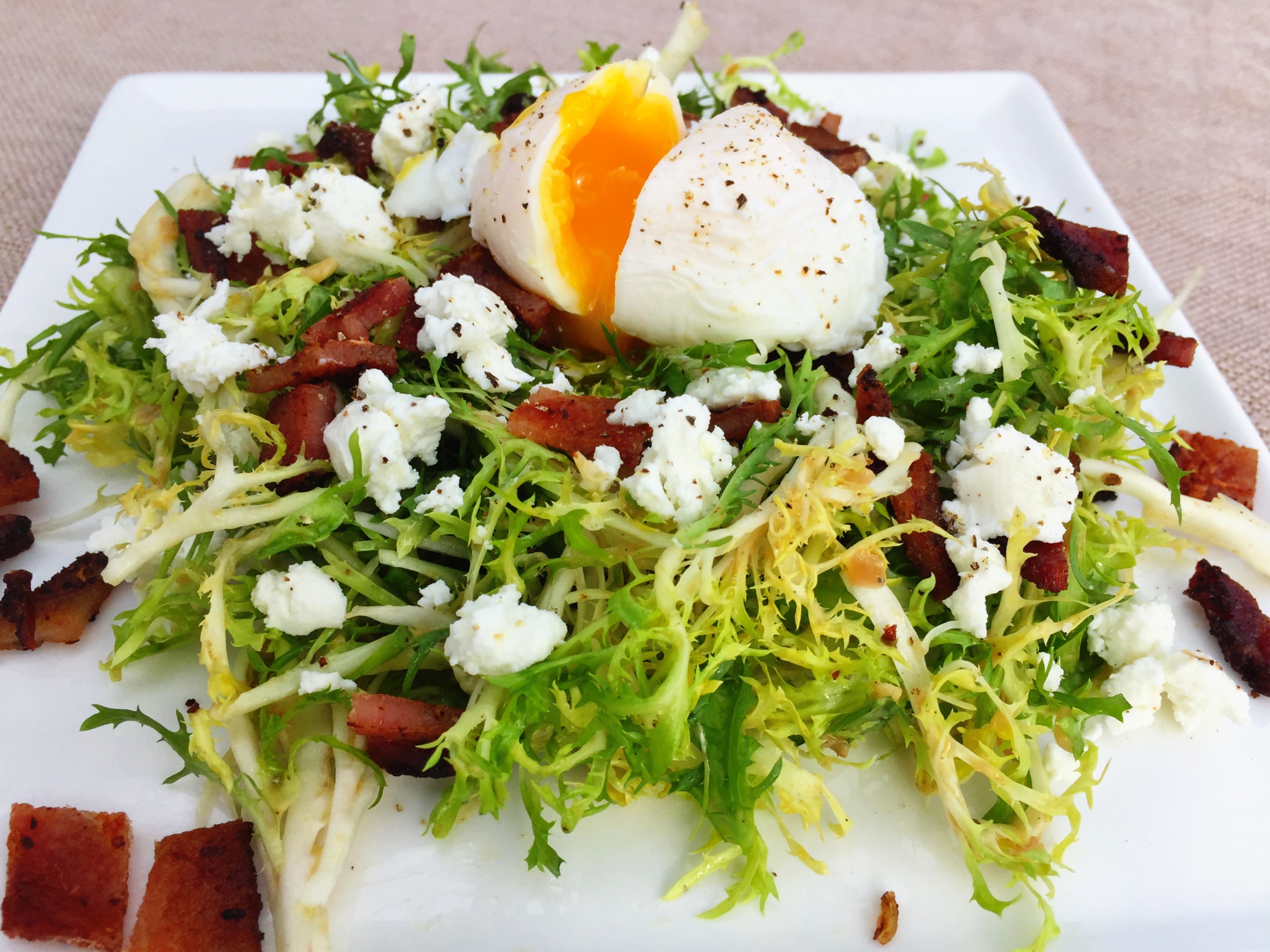 Salade Lyonnaise Wallpapers