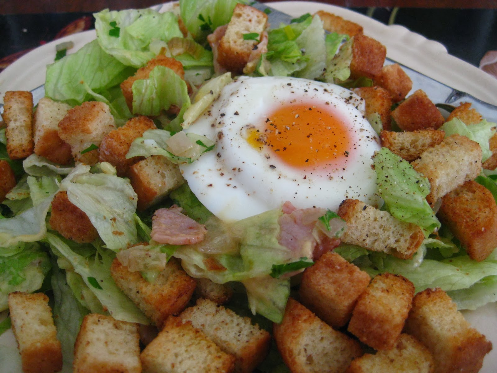 Salade Lyonnaise Wallpapers