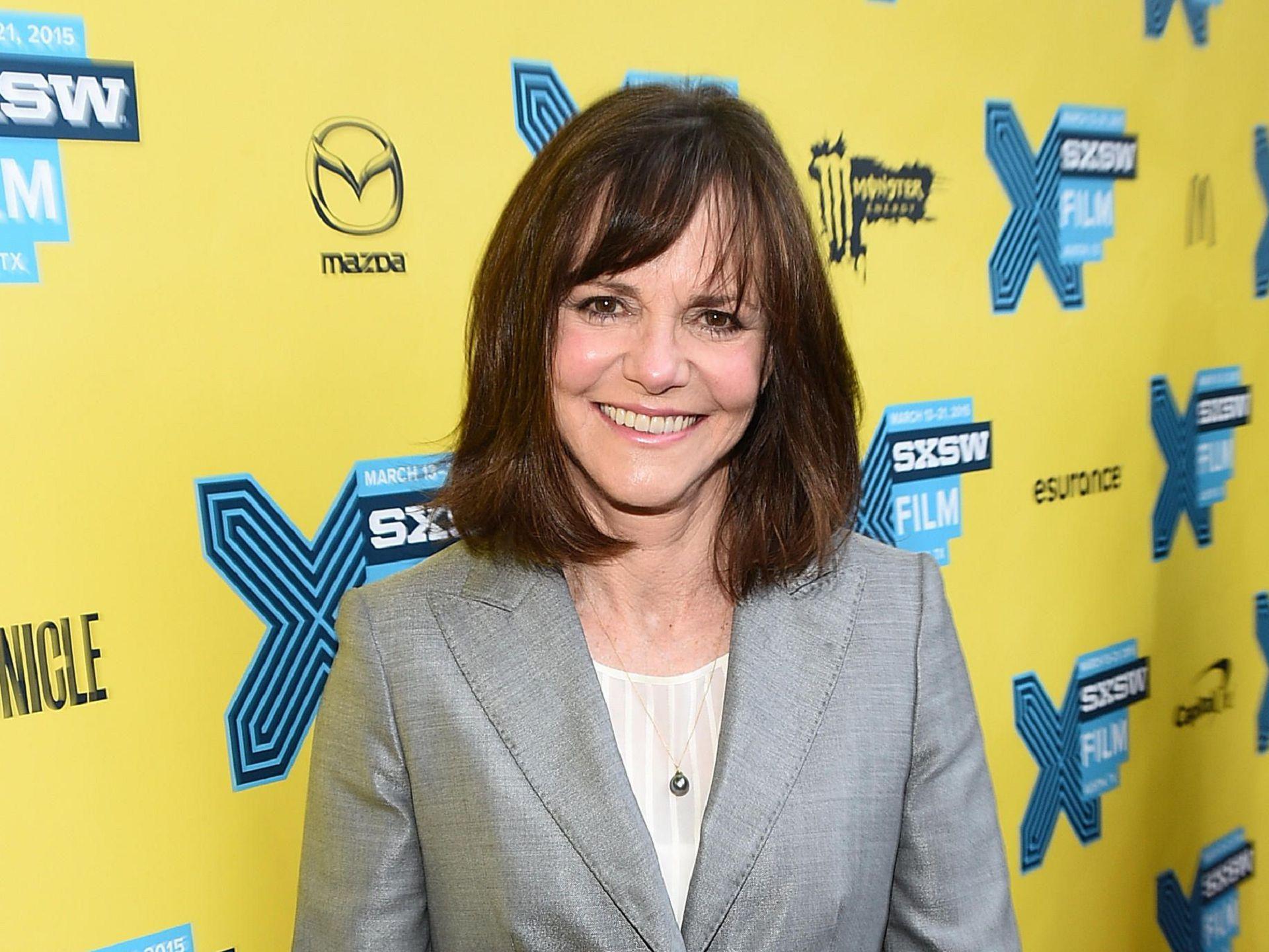 Sally Field Wallpapers