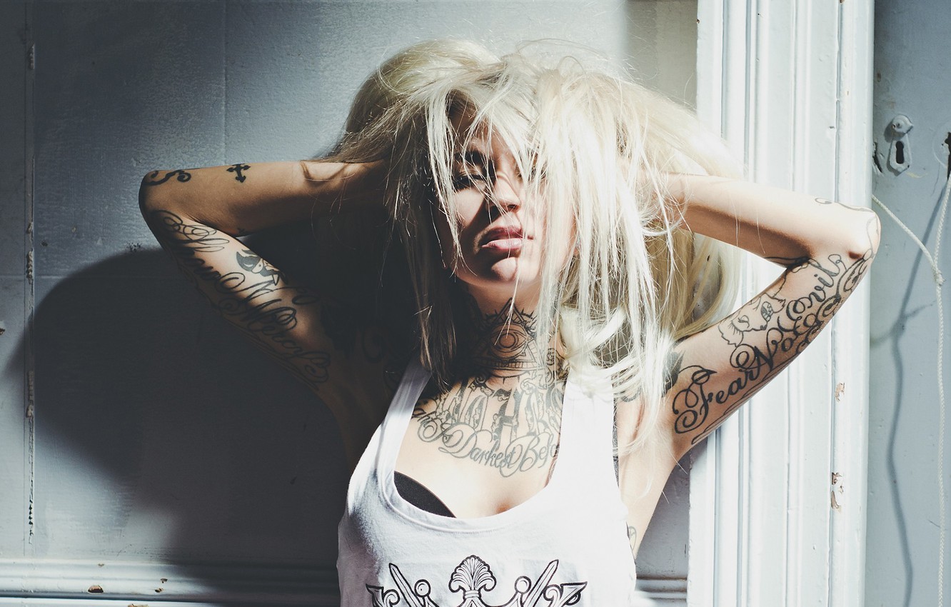 Sara Fabel Wallpapers