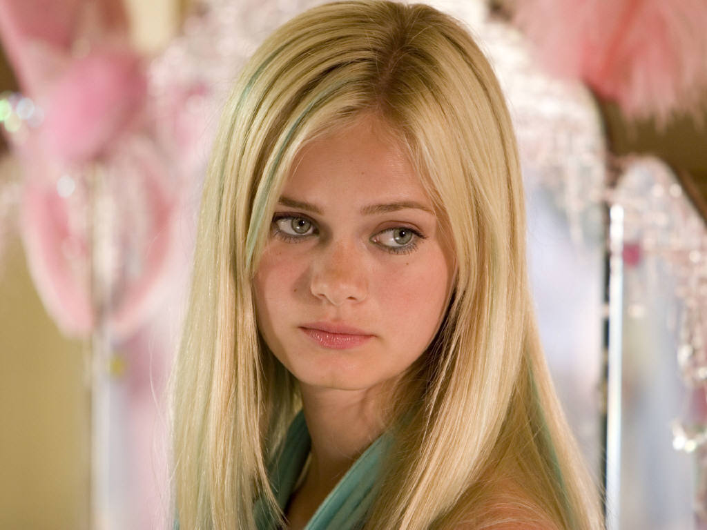 Sara Paxton Pics Wallpapers